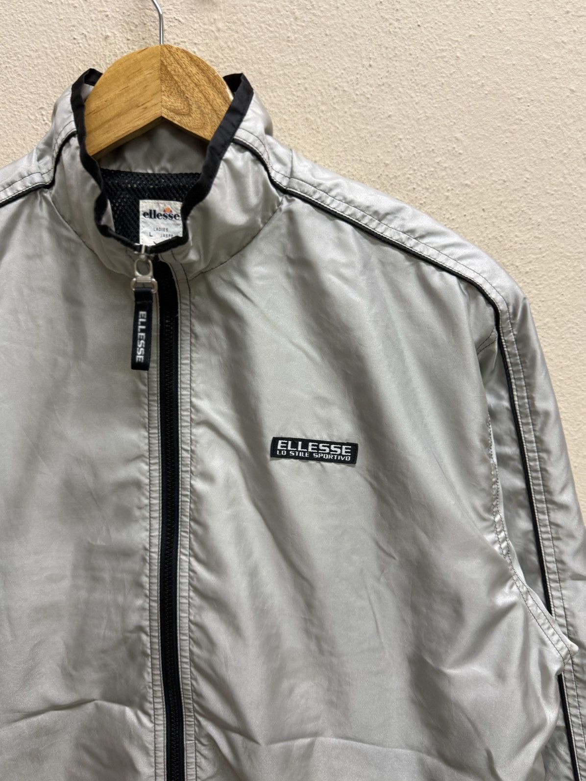 Ellesse Vintage Ellesse Ladies SmallLogo Double Breasted Windbreaker Size L / US 10 / IT 46 - 19 Thumbnail