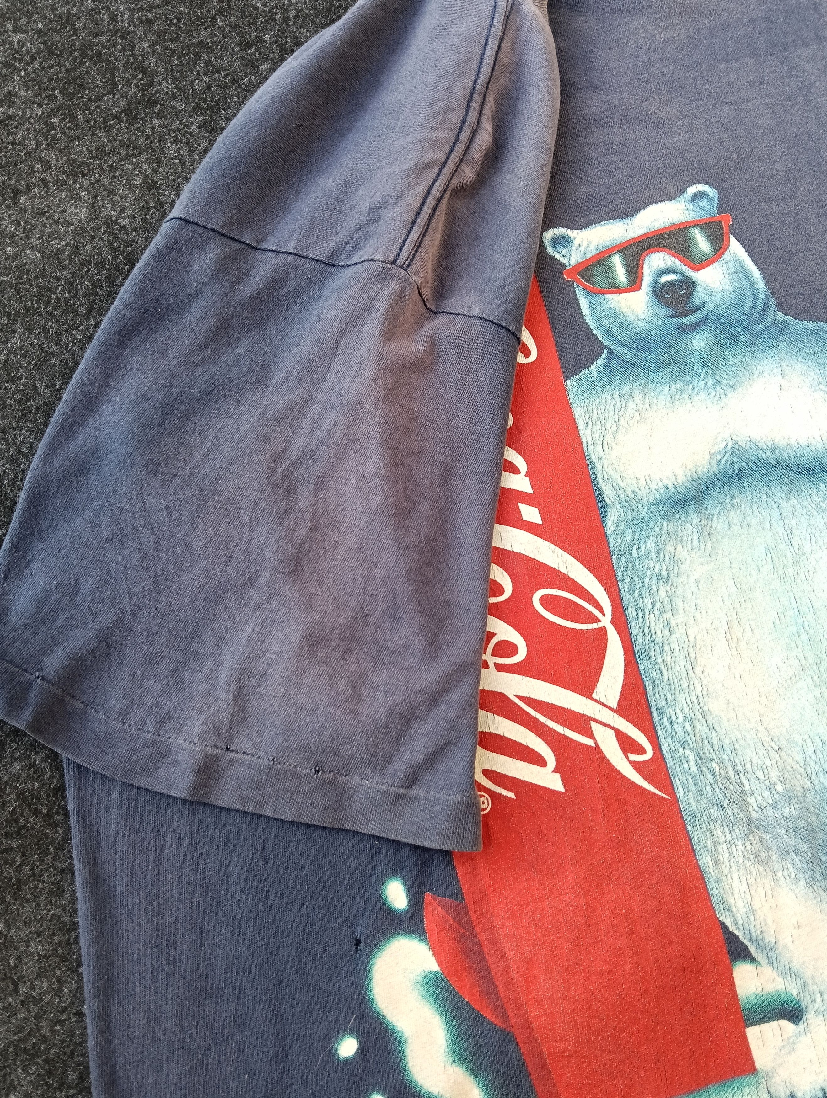 Coca Cola Vintage coca cola bear Size US XL / EU 56 / 4 - 3 Thumbnail