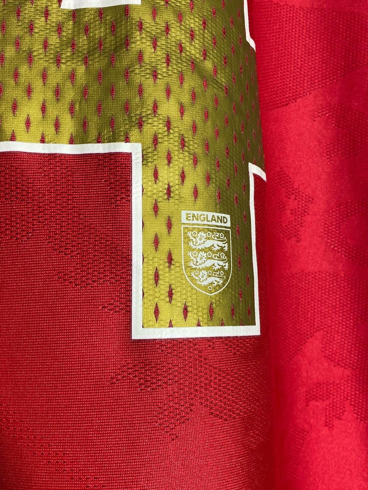 Umbro Umbro #4 Gerrard England 2006 Away Football Shirt Jersey Size US XL / EU 56 / 4 - 5 Thumbnail