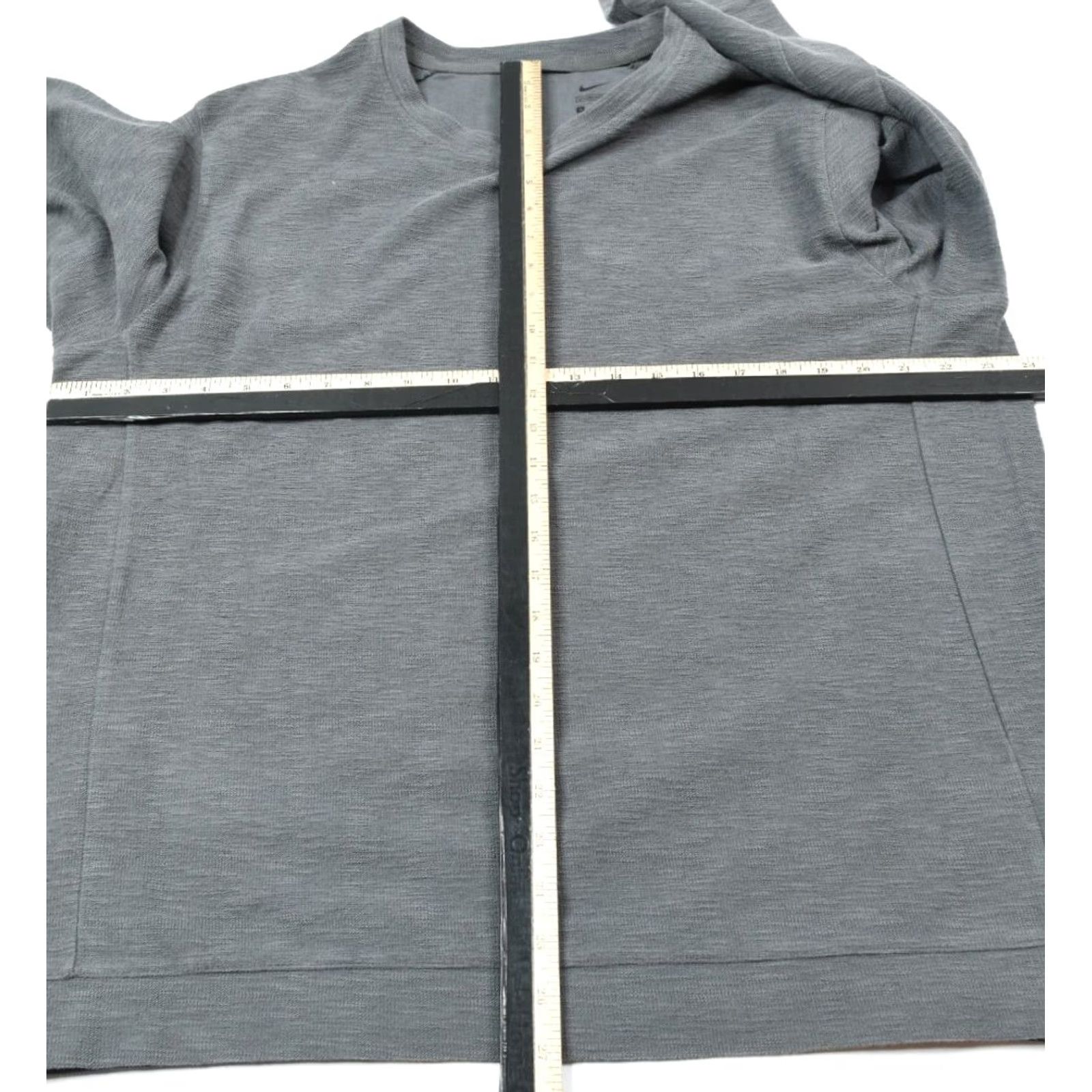 Nike Nike Yoga Training Shirt Mens XL Gray Long Sleeve Crew Neck Pullover Size US XL / EU 56 / 4 - 7 Thumbnail