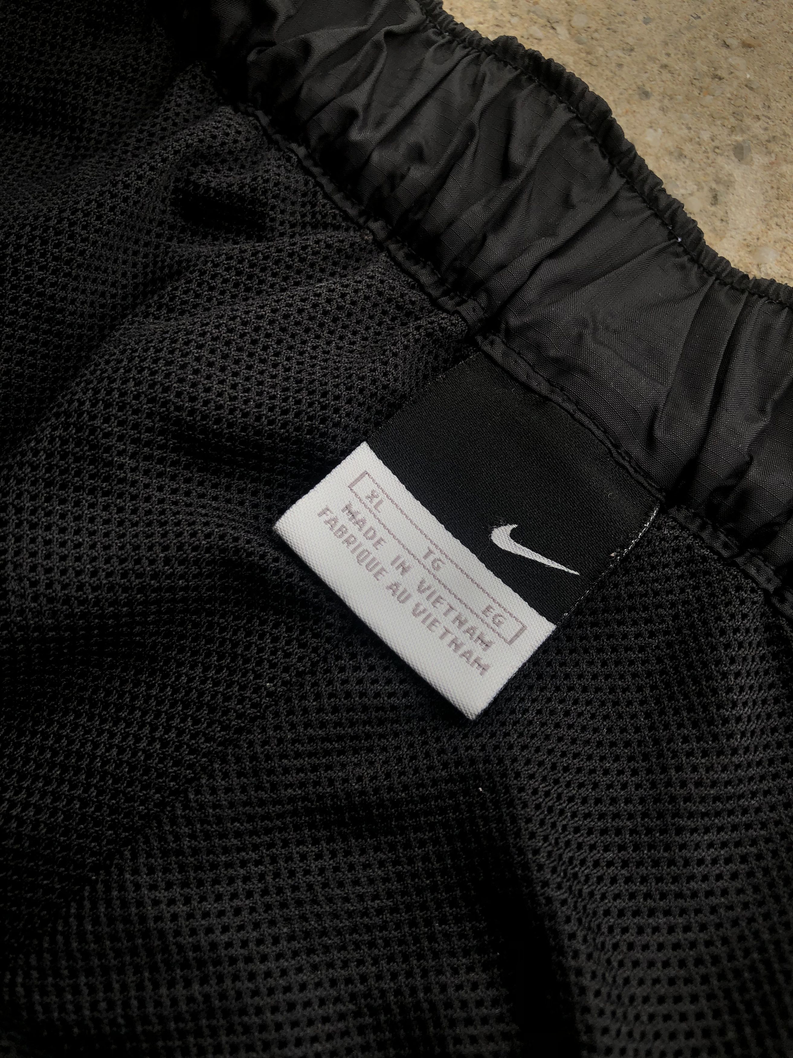 Nike y2k Nike nylon drill balloon pants Size US 36 / EU 52 - 10 Thumbnail