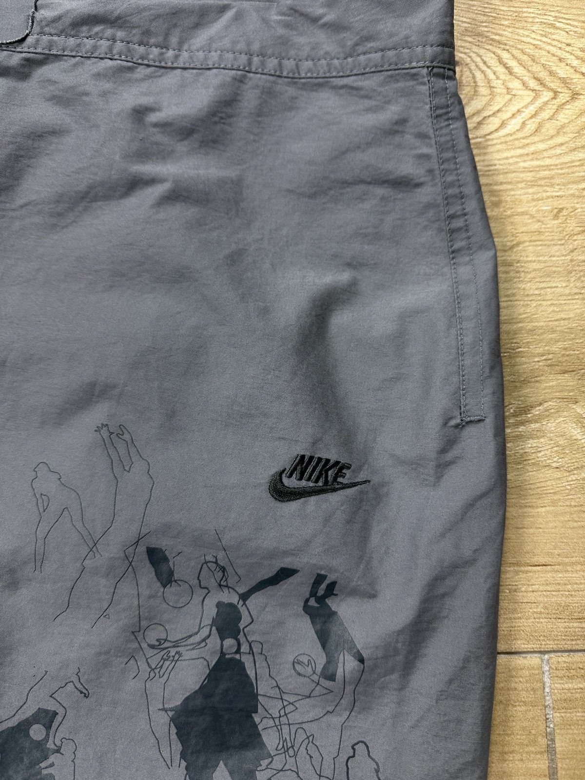 Nike × Vintage Vintage Y2K Nike Nylon Printed Shorts Size US 34 / EU 50 - 6 Thumbnail