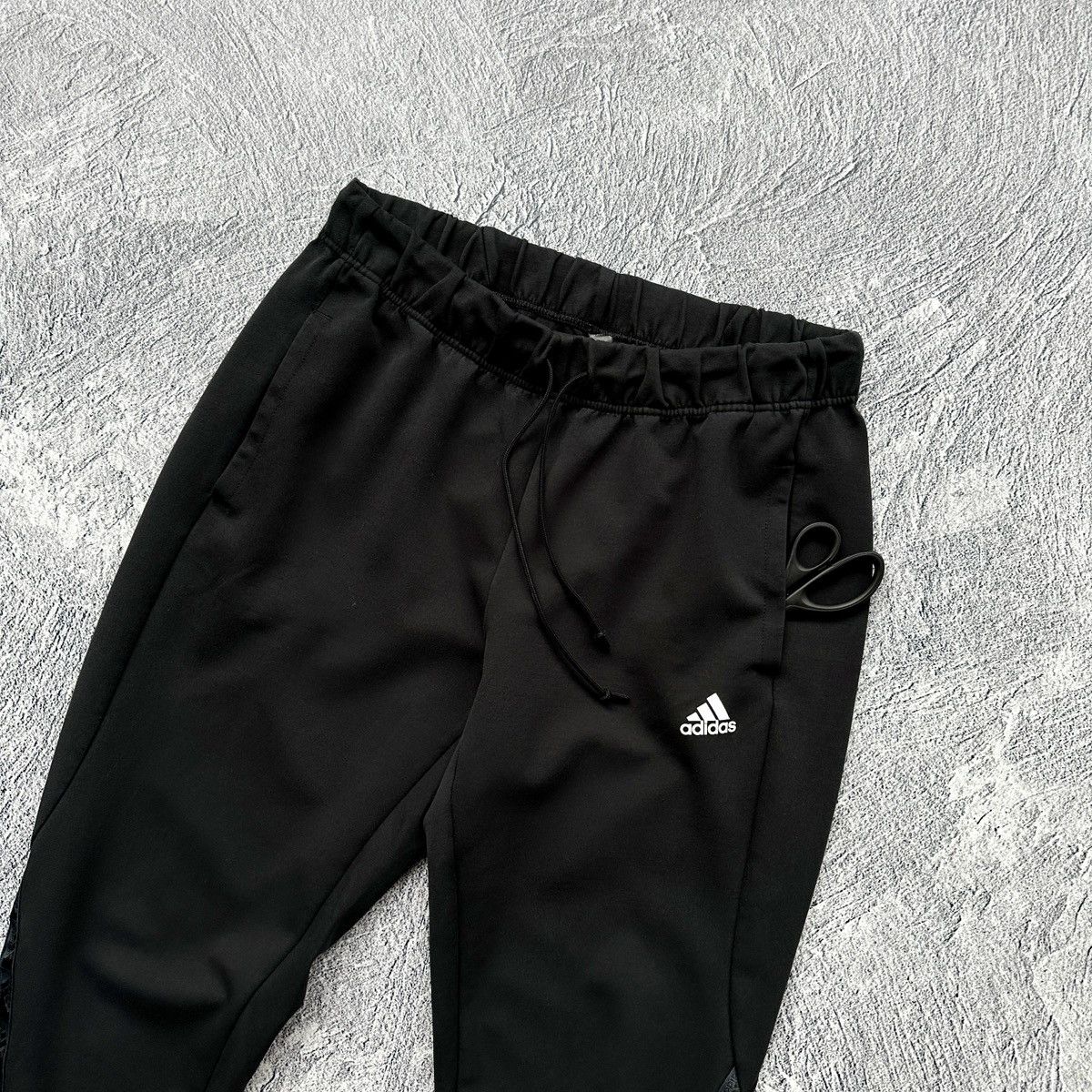 Adidas Men’s Sweatpants Adidas Black Size: L Size US 34 / EU 50 - 5 Thumbnail