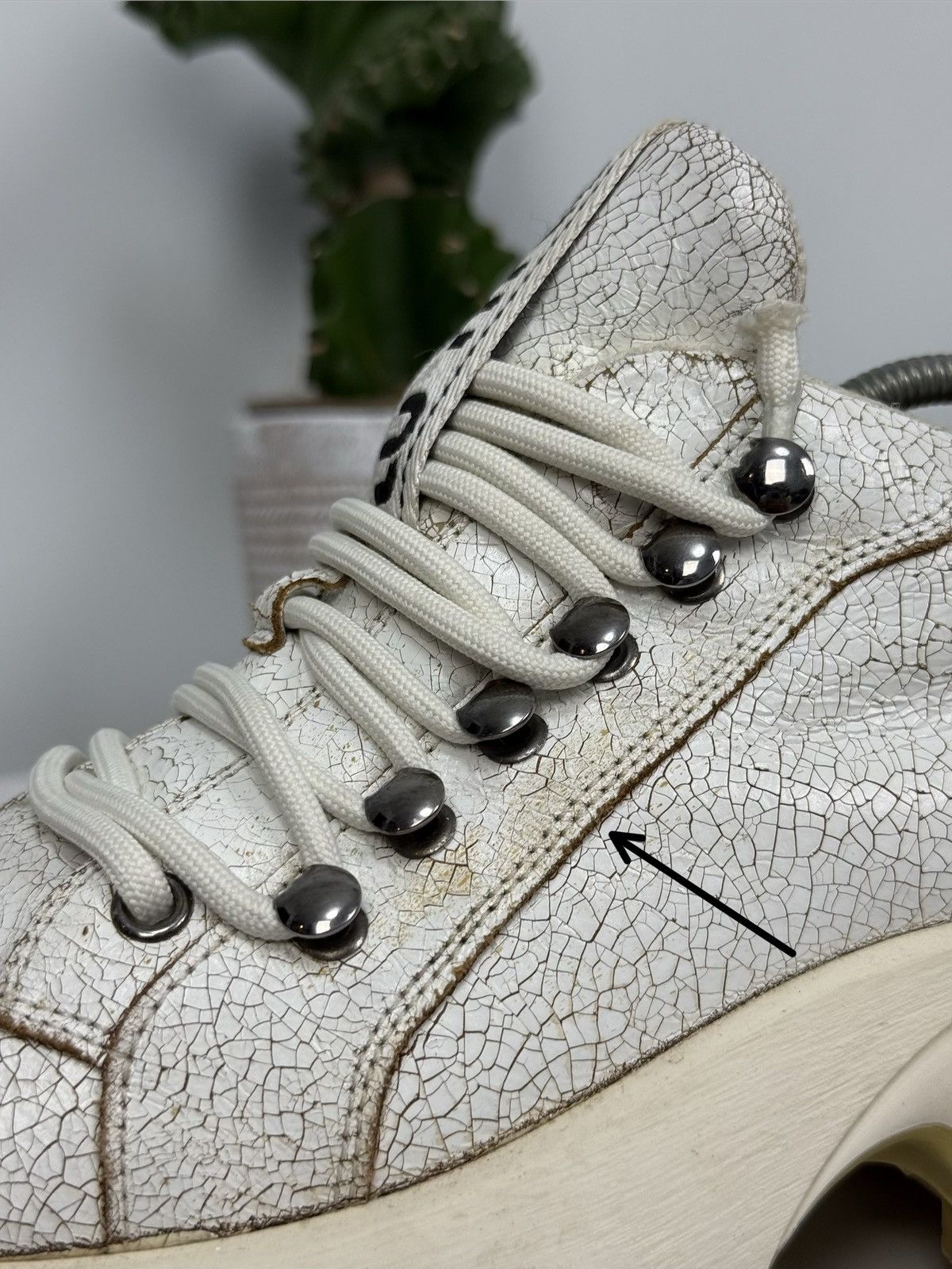 Miu Miu Miu Miu Damen Cracked Leather Chunky Sneakers White EU 37 Size US 7.5 / IT 37.5 - 16 Thumbnail