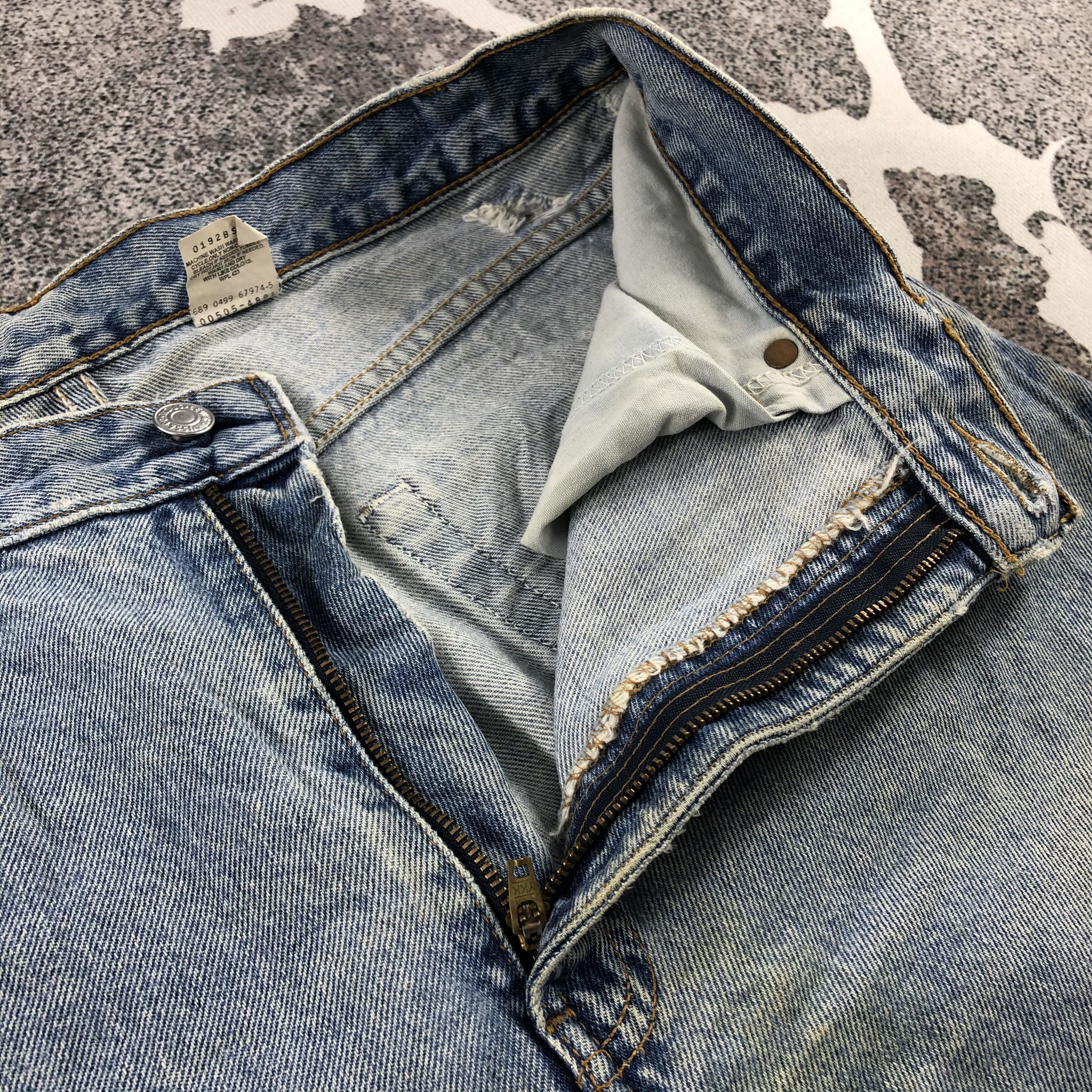 Levi's Vintage 90s Levis 505 Jeans Medium Wash Denim KJ983 Size US 32 / EU 48 - 13 Thumbnail