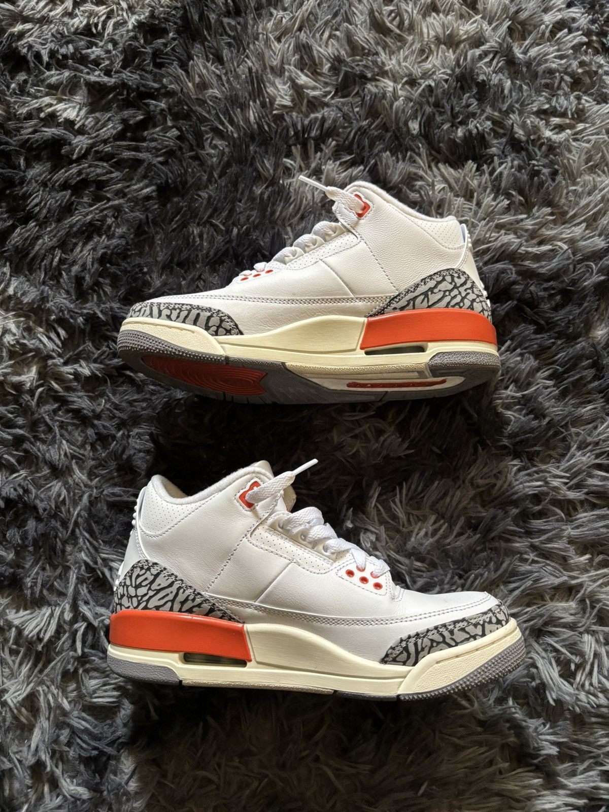 Jordan Brand Jordan Retro 3 “Georgia Peach” Size US 5.5 / EU 38 - 2 Thumbnail