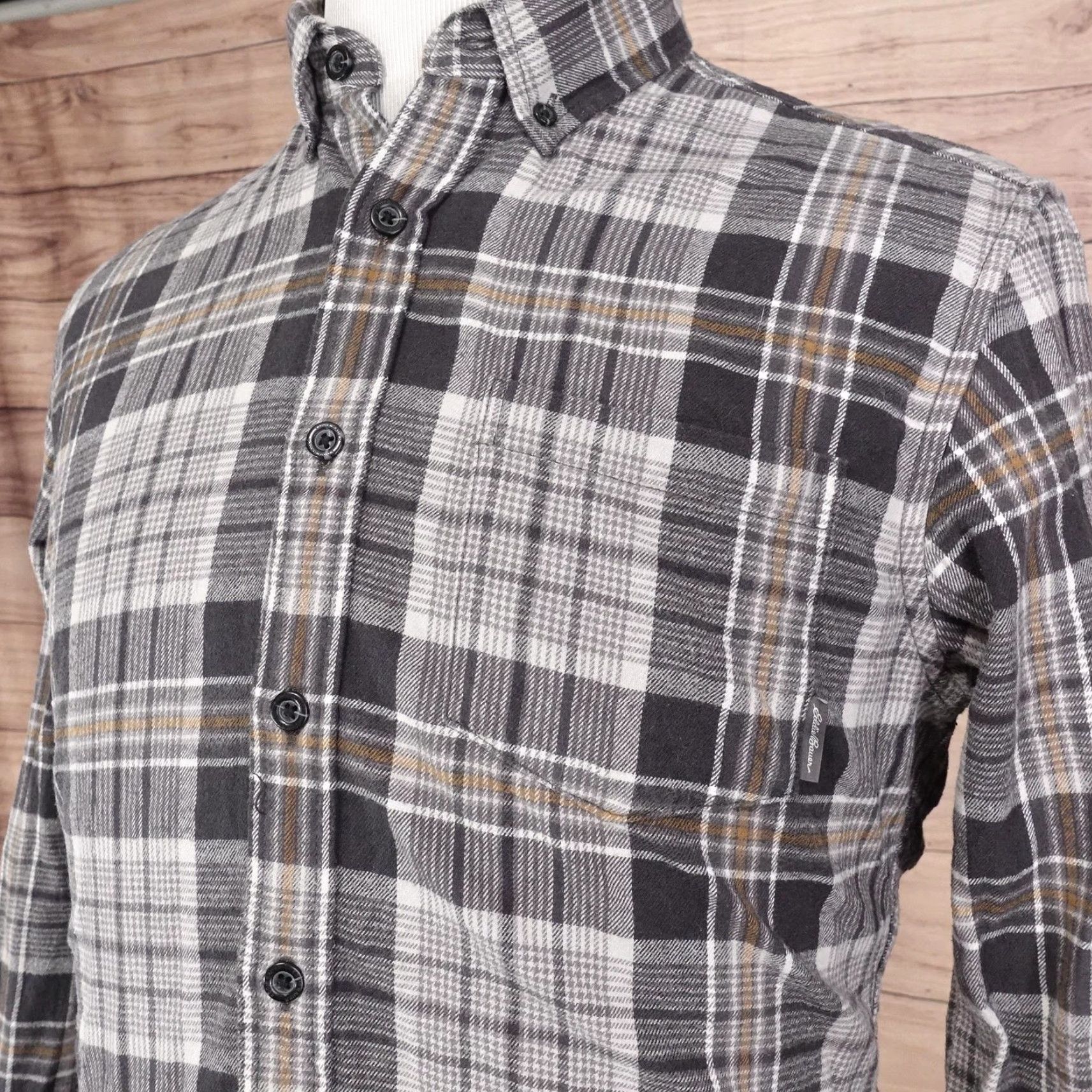 Eddie Bauer Eddie Bauer Men's Flannel Shirt Medium Gray Black Plaid Casual Long Sleeve Button-Down Size US M / EU 48-50 / 2 - 2 Thumbnail