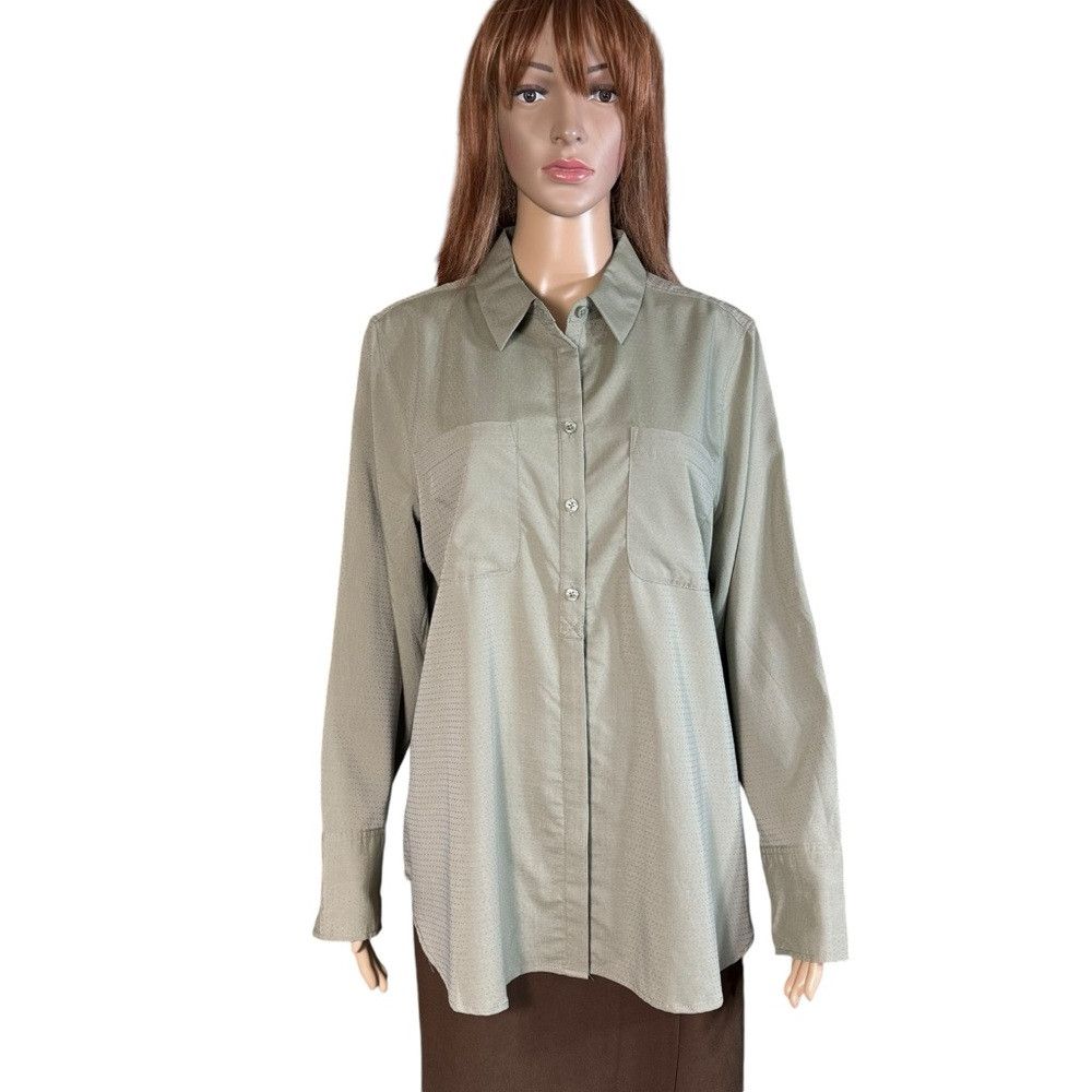 Chicos NWT New $80 Chico's Silky Soft Dobby Half-Placket Shirt Siz Size L / US 10 / IT 46 - 2 Thumbnail