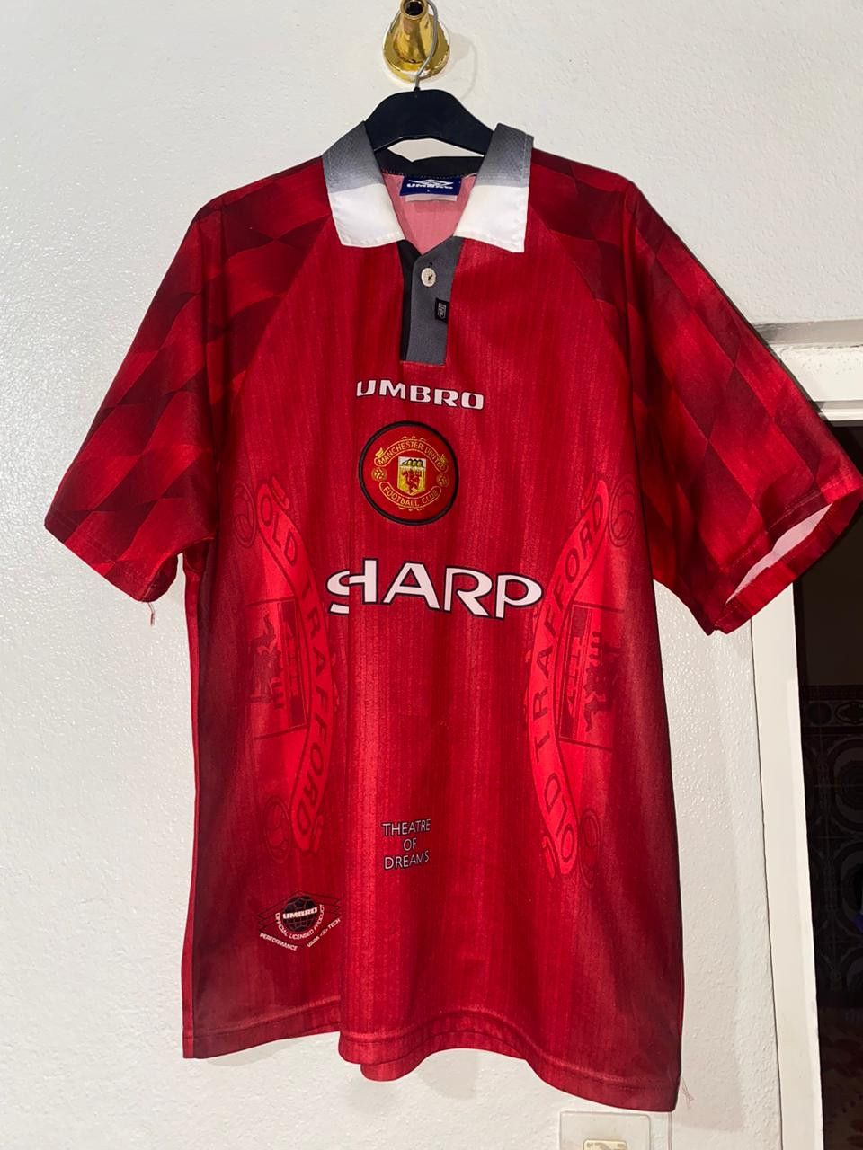 Umbro Manchester United Home kit 1996/97 Size US L / EU 52-54 / 3 - 1 Thumbnail