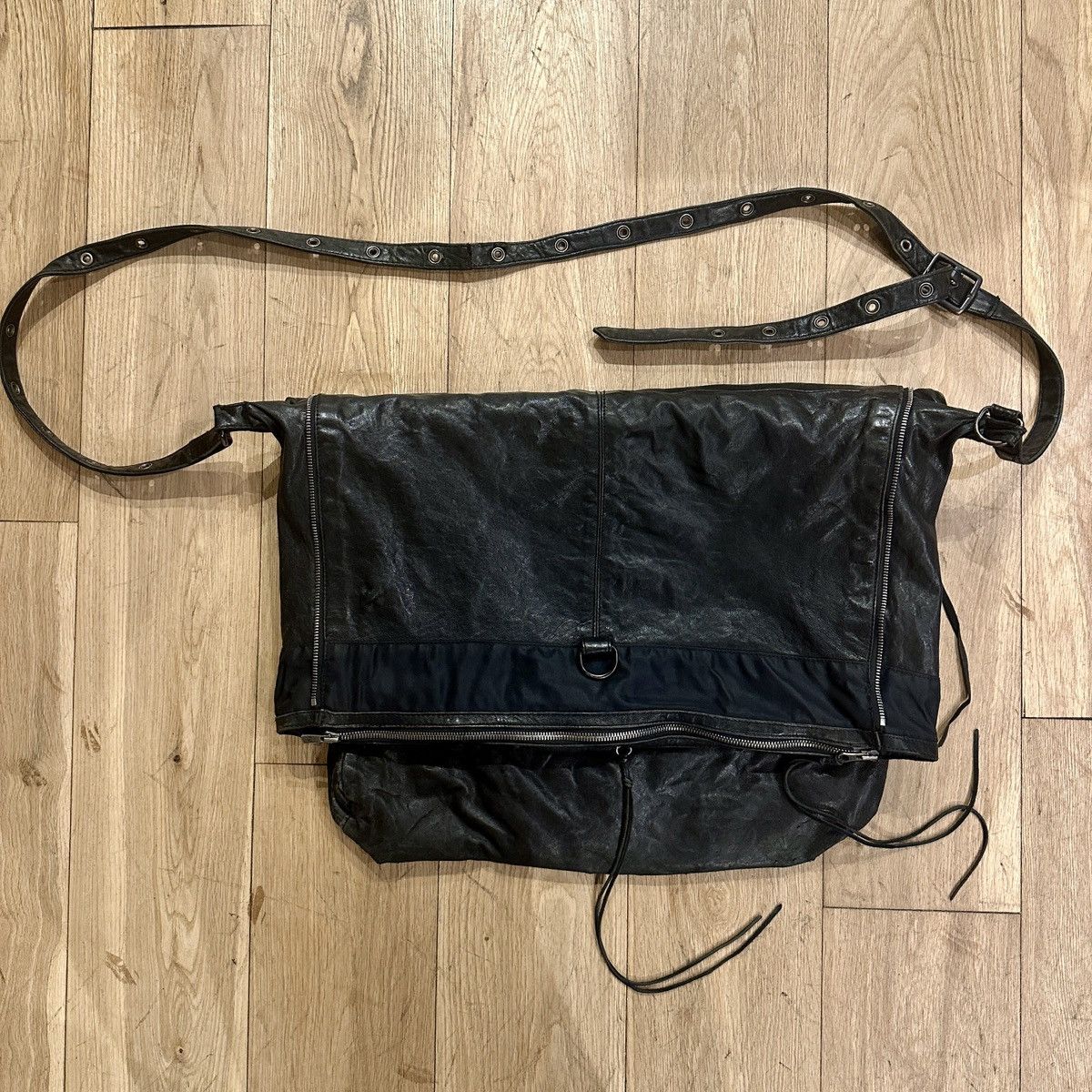 Yasuyuki Ishii Yasuyuki ishii transformer messenger bag