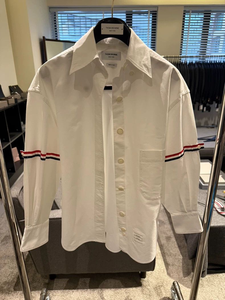 Thom Browne Thom Browne Classic double-sleeved shirt 2503-Nextarrow Size XS / US 0-2 / IT 36-38 - 1 Thumbnail