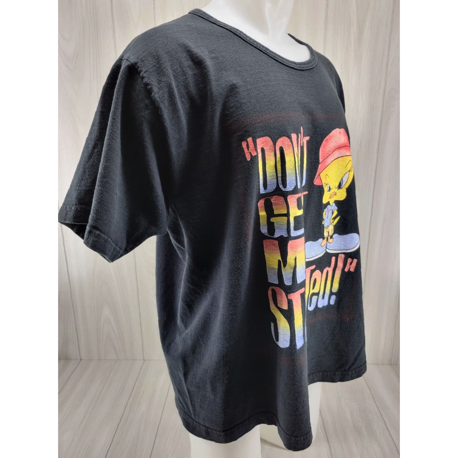 Vintage VINTAGE Looney Tunes Tweety-Bird Shirt Womens 22w/24w 90s Shirt Womens 90s Logo Cartoon Tweety Black Cotton Knit Short Sleeve Regular (Mens, Womens) Size 3XL / US 20-22 - 3 Thumbnail