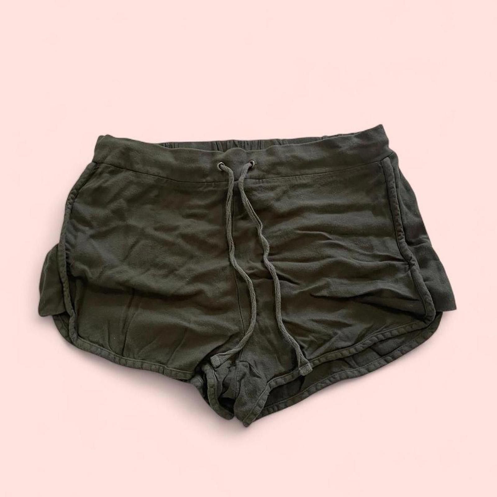 Mossimo Olive green mossimo summer shorts- Lowrise Size 26" / US 2 / IT 38 - 1 Thumbnail