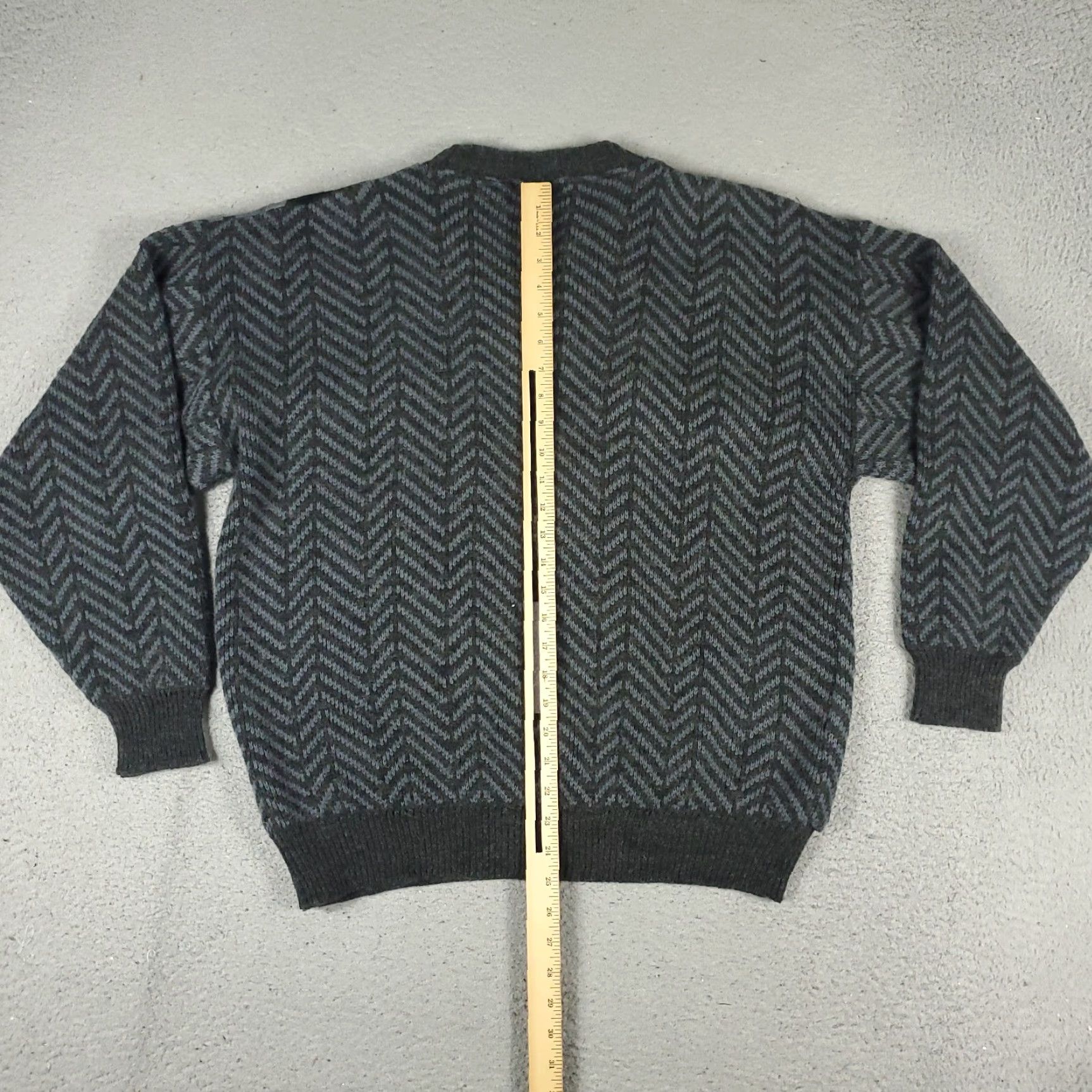 Vintage VINTAGE Alan Stuart Sweater Pullover Mens Size Large Gray Casual V-Neck Long Sleeve Knit Size US L / EU 52-54 / 3 - 7 Thumbnail