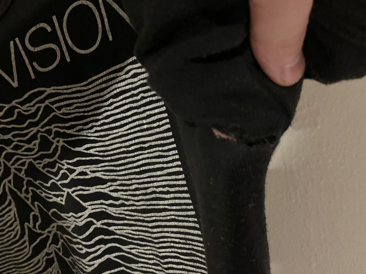 Band Tees × Joy Division × Vintage (RARE ORIGINAL) Joy Division Unknown Pleasures T-Shirt Size US XS / EU 42 / 0 - 7 Thumbnail