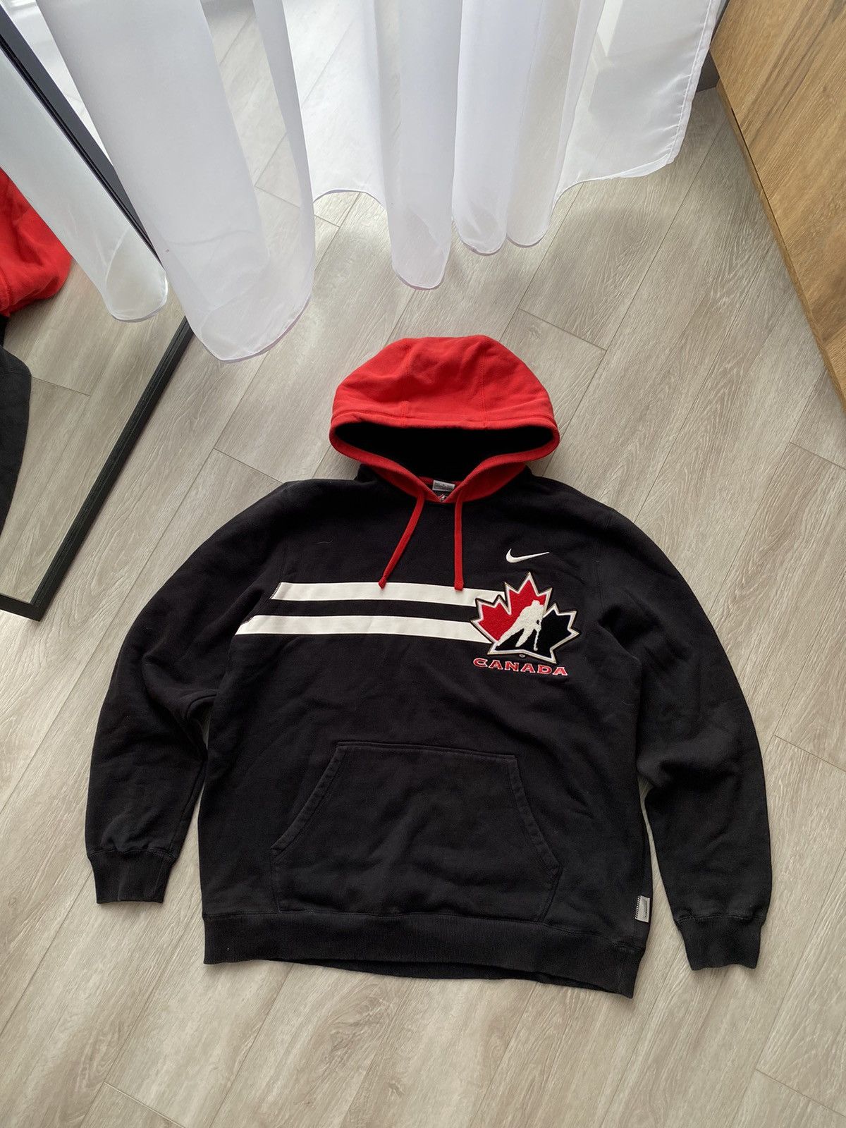 Nike × Vintage Vintage y2k Nike Team Canada hockey Center swoosh hoodie Size US L / EU 52-54 / 3 - 1 Thumbnail