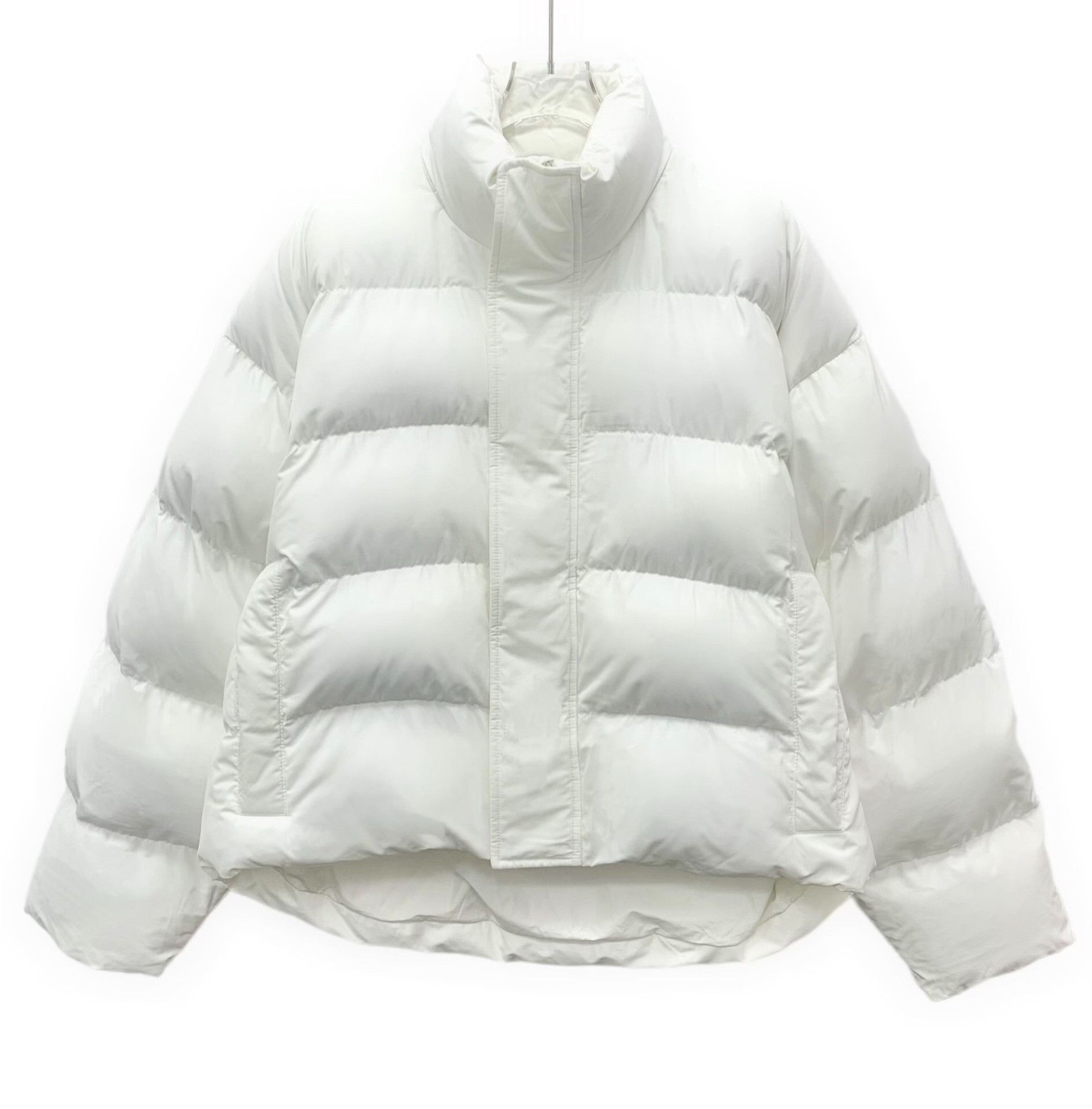 Balenciaga Balenciaga White Down Jacket S Women Size S / US 4 / IT 40 - 1 Thumbnail