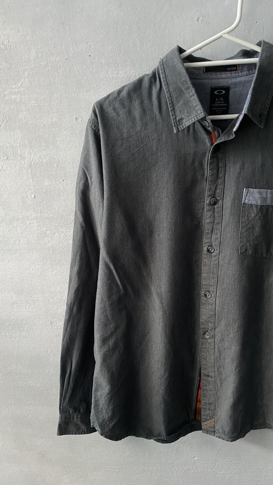 Oakley Oakley shirt size L Size US L / EU 52-54 / 3 - 4 Thumbnail