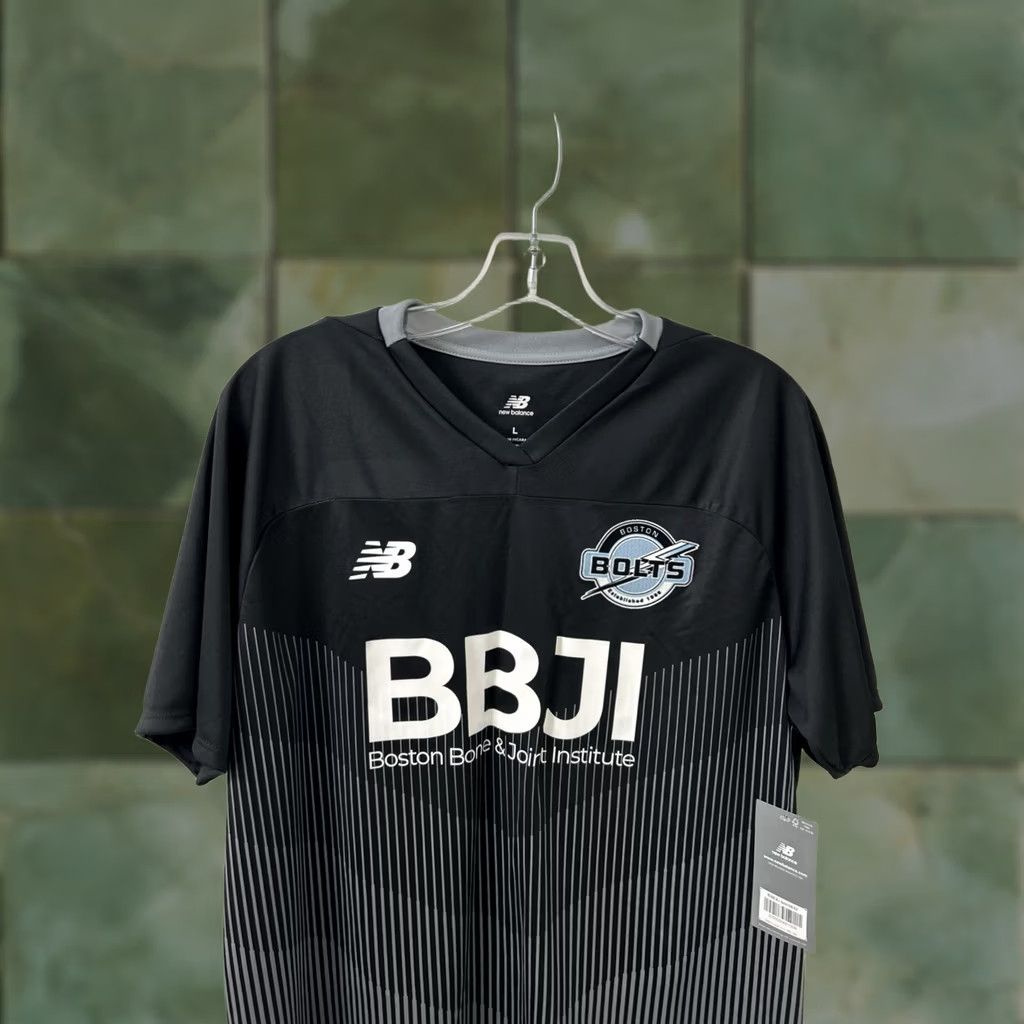 New Balance New Balance Boston Bolts Soccer Jersey Mens Large Black #50 BBJI NB Dry NWT Size US L / EU 52-54 / 3 - 1 Thumbnail