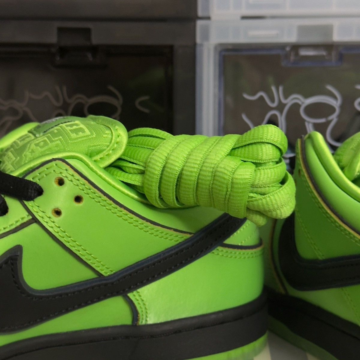 Nike SB Nike SB Dunk Low The Powerpuff Girls Buttercup 2023 Size US 7.5 / EU 40-41 - 11 Thumbnail