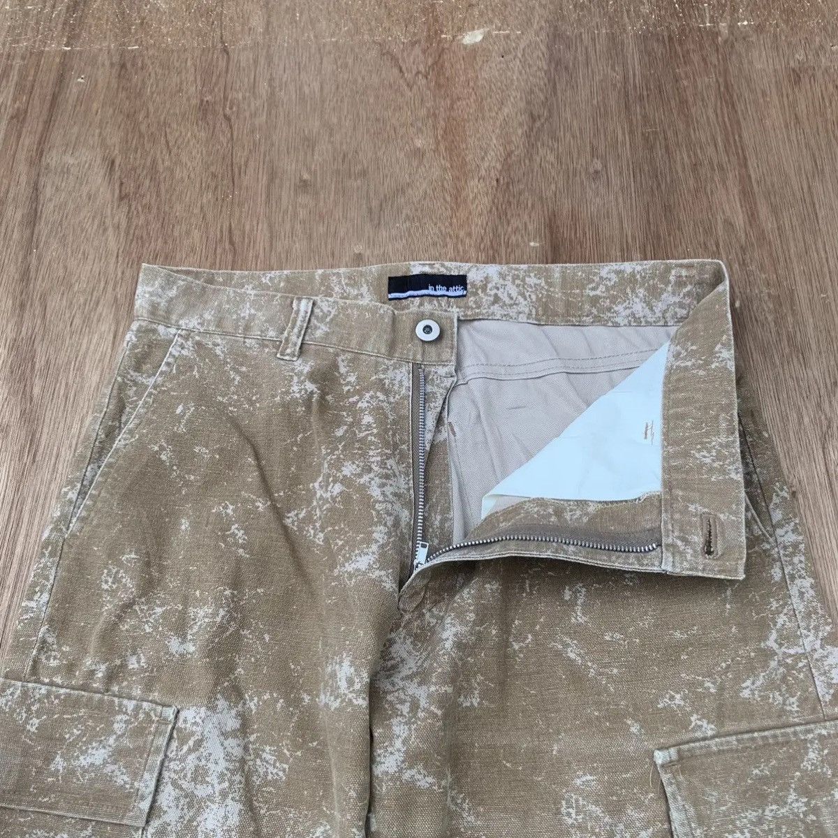 In The Attic 💥 STEALS💥 IN THE ATTIC TROUSERS ACID WASH CARGO RARE PANTS Size US 31 - 6 Thumbnail