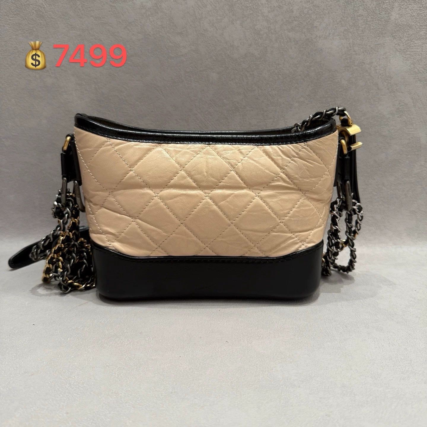Chanel Pre-loved Bag Very good condition Size ONE SIZE - 1 Thumbnail