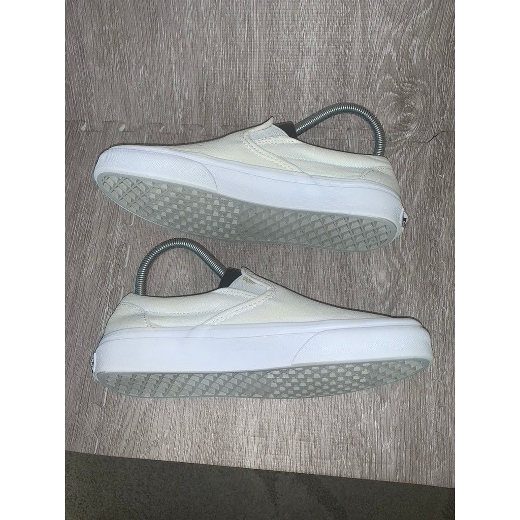 Vans Vans Classic Slip-On Unisex Shoes White Women's 6 Sneakers Size US 6 / IT 36 - 5 Thumbnail