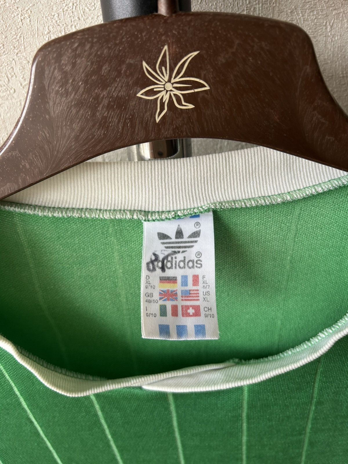 Adidas Retro Adidas 80s 90s Trefoil Jersey Made in Yugoslavia Size US L / EU 52-54 / 3 - 7 Thumbnail