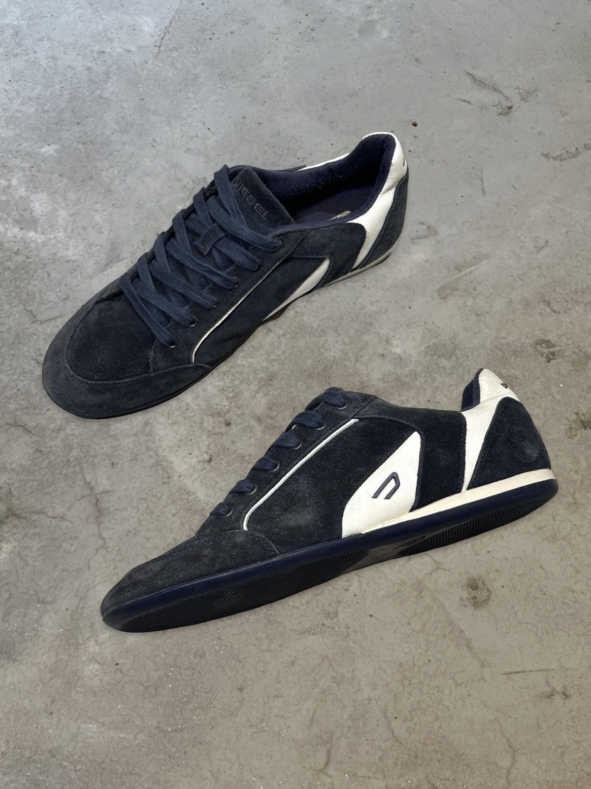 Diesel (SS15) WANTED LOW TOP Size US 10 / EU 43 - 5 Thumbnail