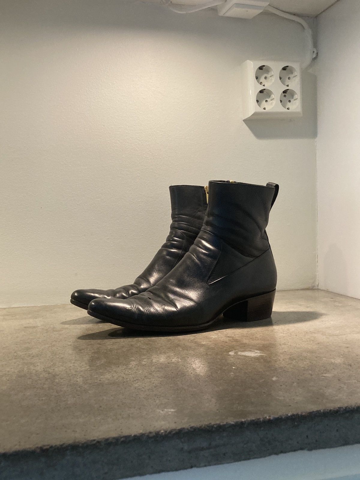 【希少】Yves Saint Laurent JONNY BOOTS 43 YVES SAINT LAURENT Size 13 Black Perforated Leather Wingtip