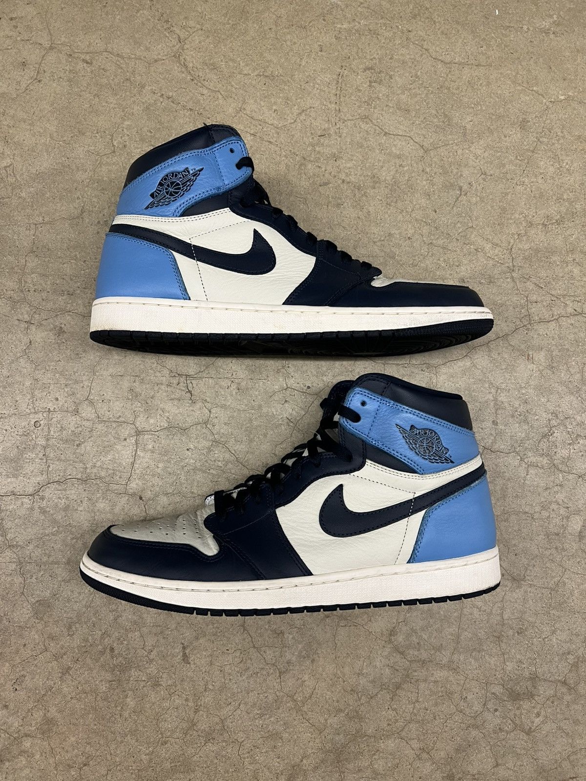 Jordan Brand Jordan 1 Retro High OG Obsidian UNC 2019 Size 13 Size US 13 / EU 46 - 2 Thumbnail