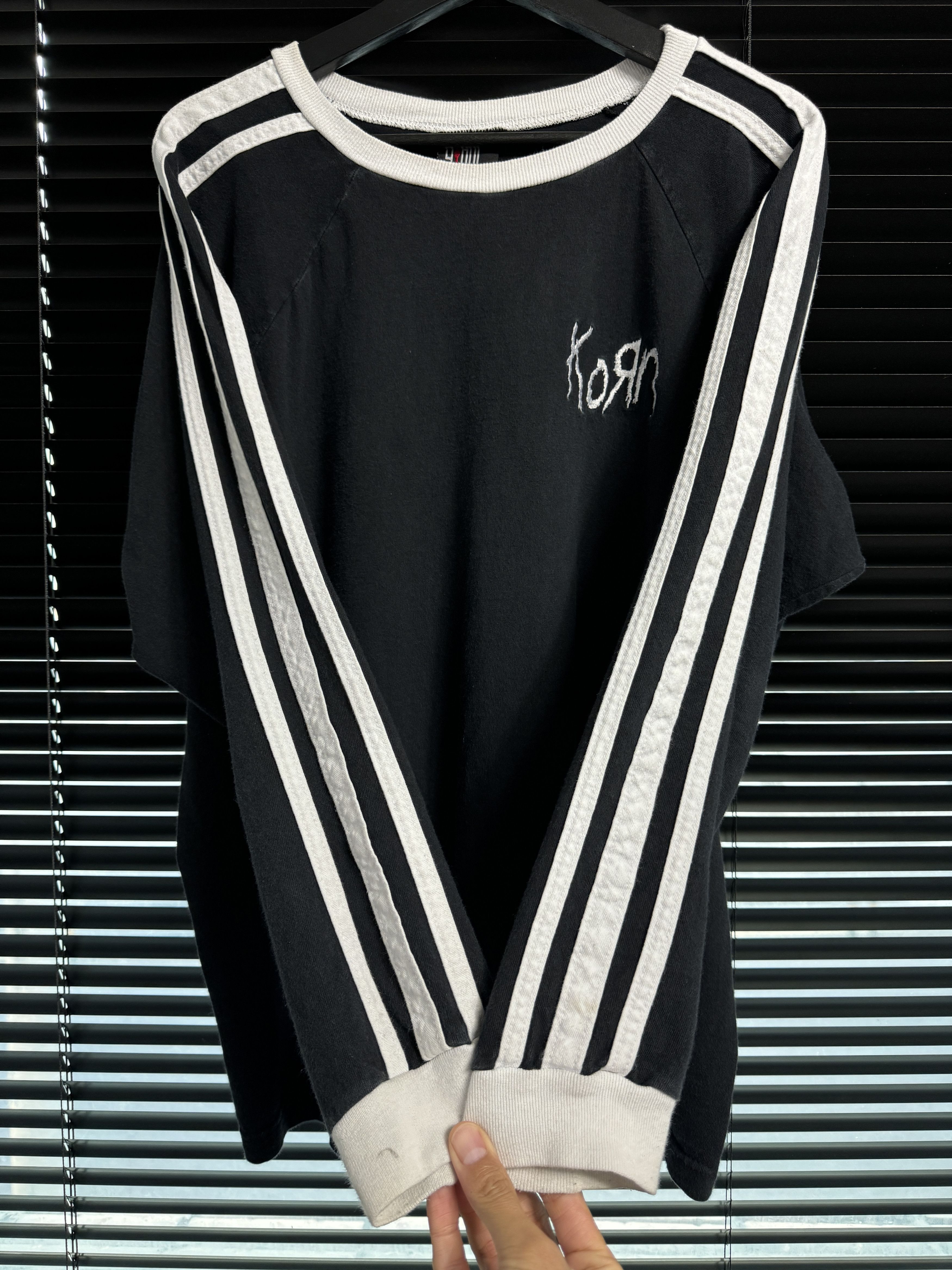 Band Tees × Vintage Vintage 90s Korn Adidas Long Sleeve Size US XL / EU 56 / 4 - 3 Thumbnail