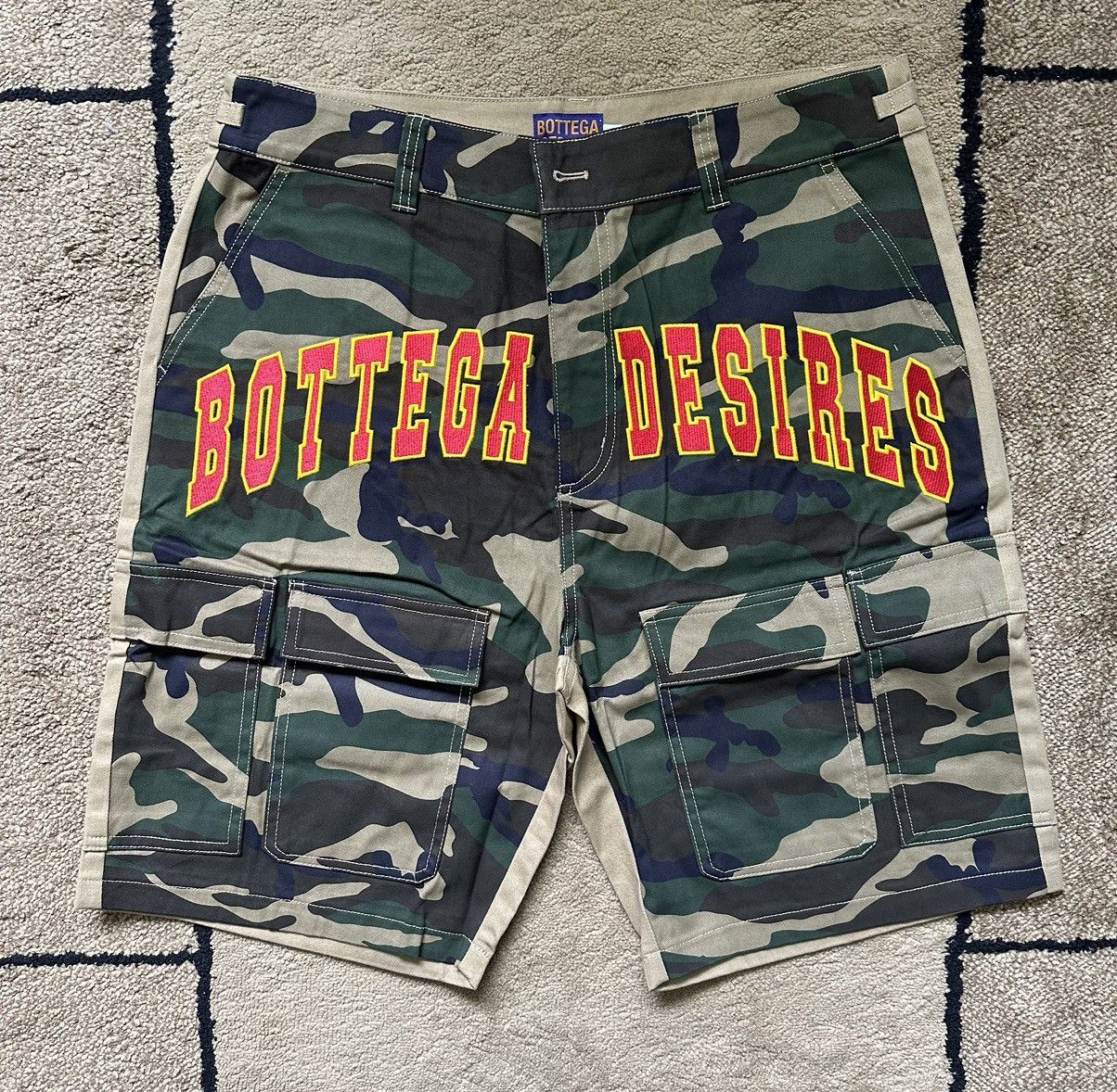 Bottega Desires Camo Cargo Shorts (SIZE 38)