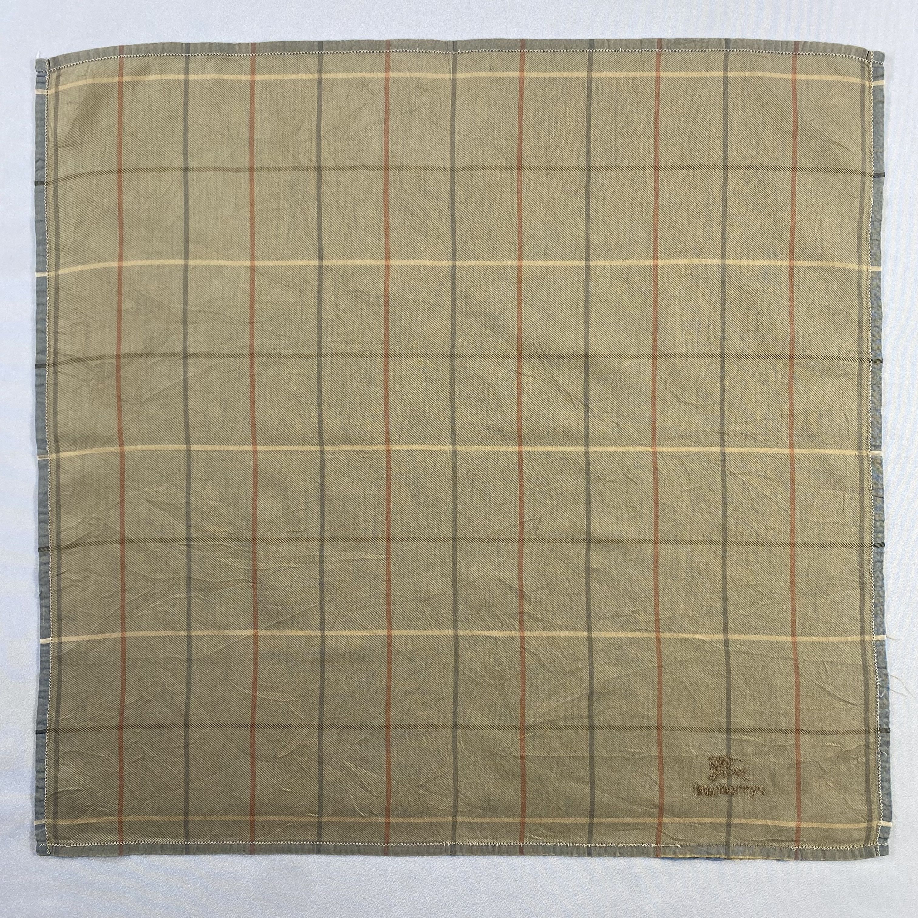 Burberry × Vintage Burberry Handkerchief / Neckerchief / Bandana-P1644 Size ONE SIZE - 1 Thumbnail