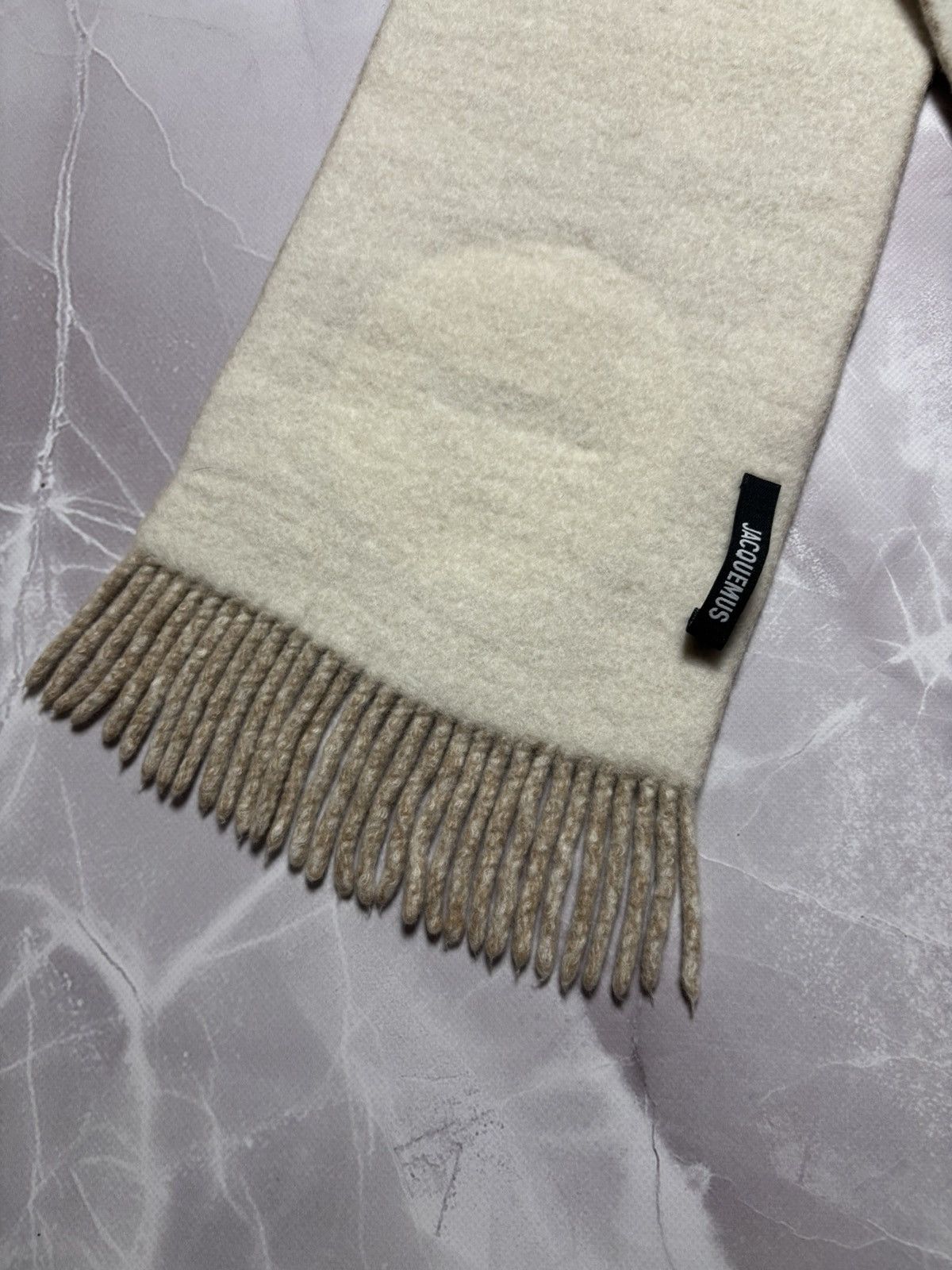 Jacquemus JACQUEMUS Rond Carre Scarf in Beige Size ONE SIZE - 6 Thumbnail