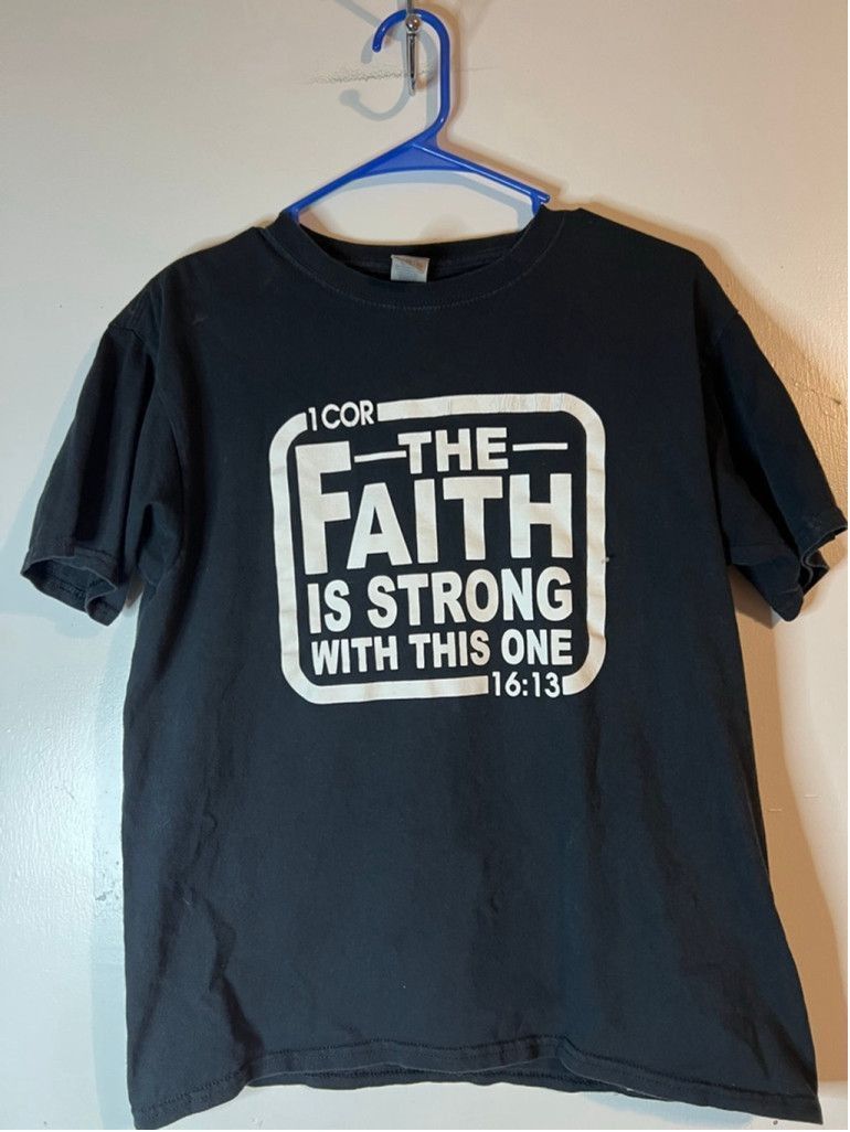 Gildan Unisex Gildan T-Shirt The Faith Is Strong" Size XL Size US XL / EU 56 / 4 - 1 Thumbnail