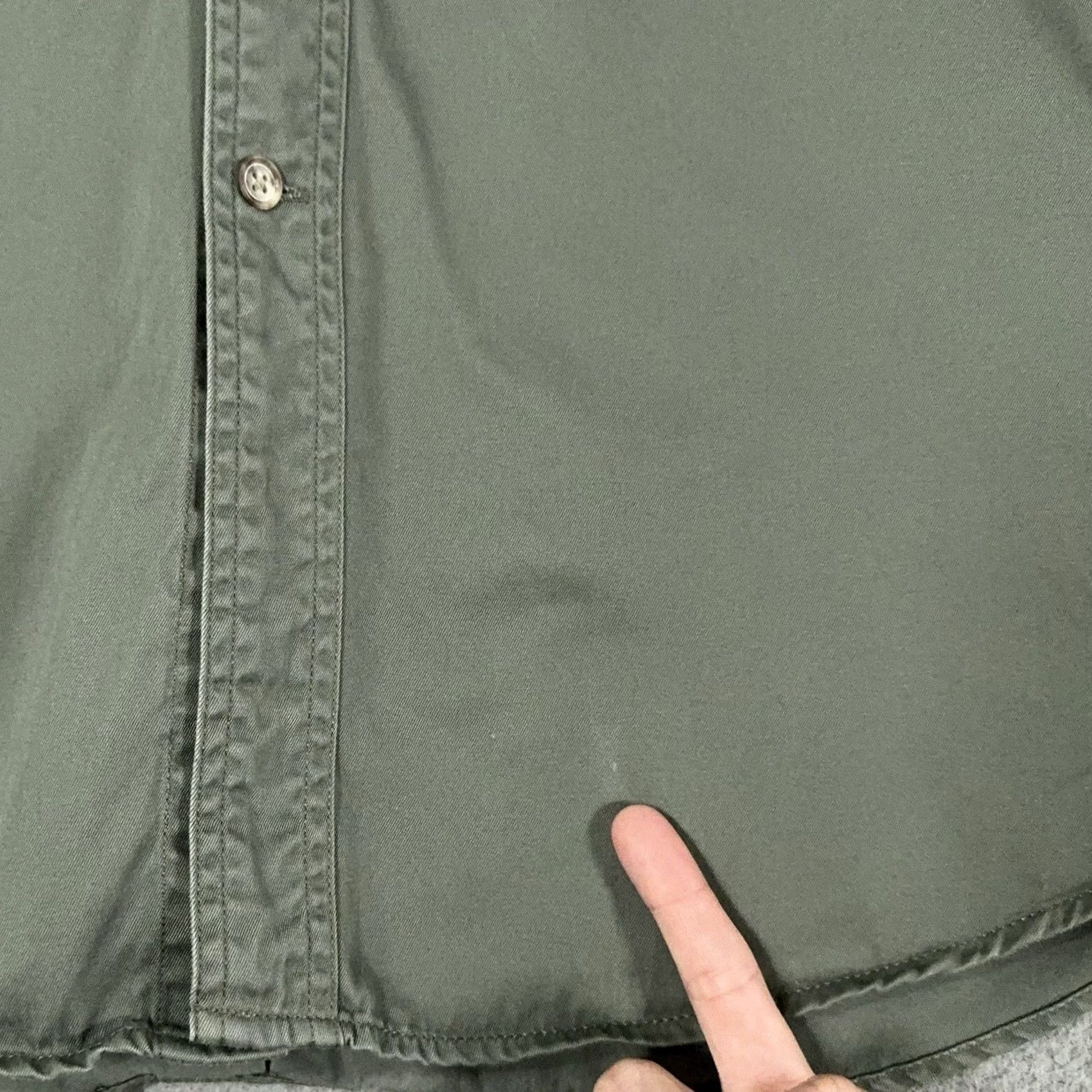 Vintage VINTAGE Woolrich Shirt Mens Button-Up Long Sleeve Olive Green 90s Hunting Military Outdoor Rugged Utility Large L Size US L / EU 52-54 / 3 - 6 Thumbnail