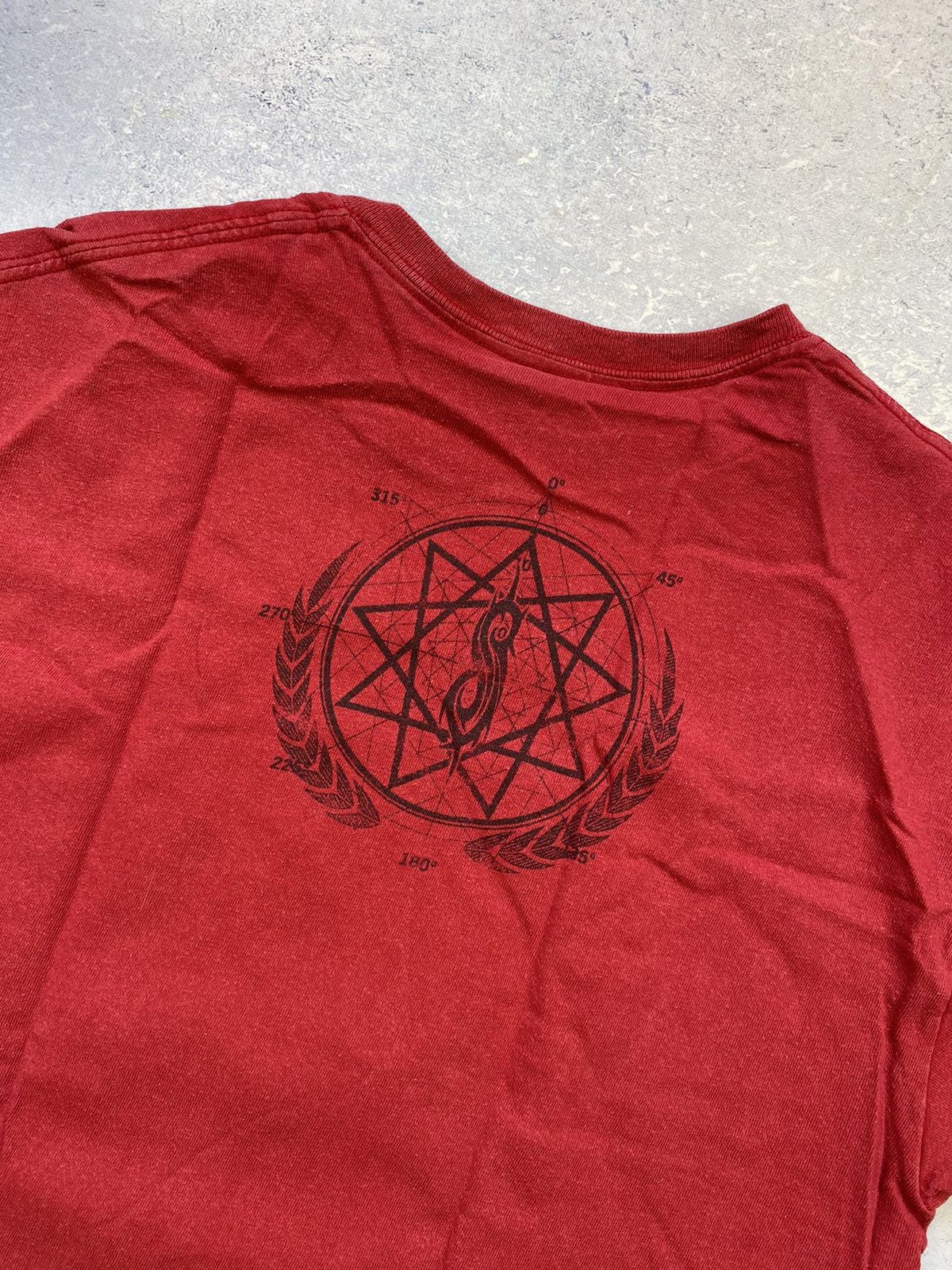 Slipknot × Vintage Vintage Slipknot Men’s Red T-Shirt With Big Centre Logo Size US M / EU 48-50 / 2 - 8 Thumbnail