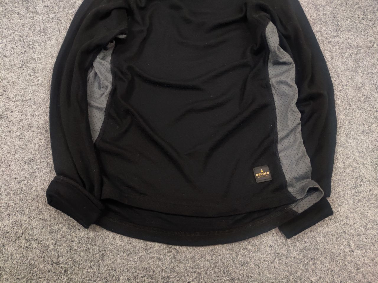 Other Devold Base spirit Shirt Merino Wool Outdoor Hiking Thermal Size US M / EU 48-50 / 2 - 5 Thumbnail