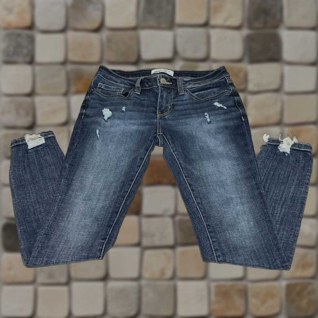 BKE BKE Stella Jeans Slim Distressed Blue 27x27 Jeans Womens Stretch Pockets Fringe Distressed Zip Low Rise Slim Fit 27 in Inseam 27 in Regular Size Type Size 27" / US 4 / IT 40 - 1 Thumbnail