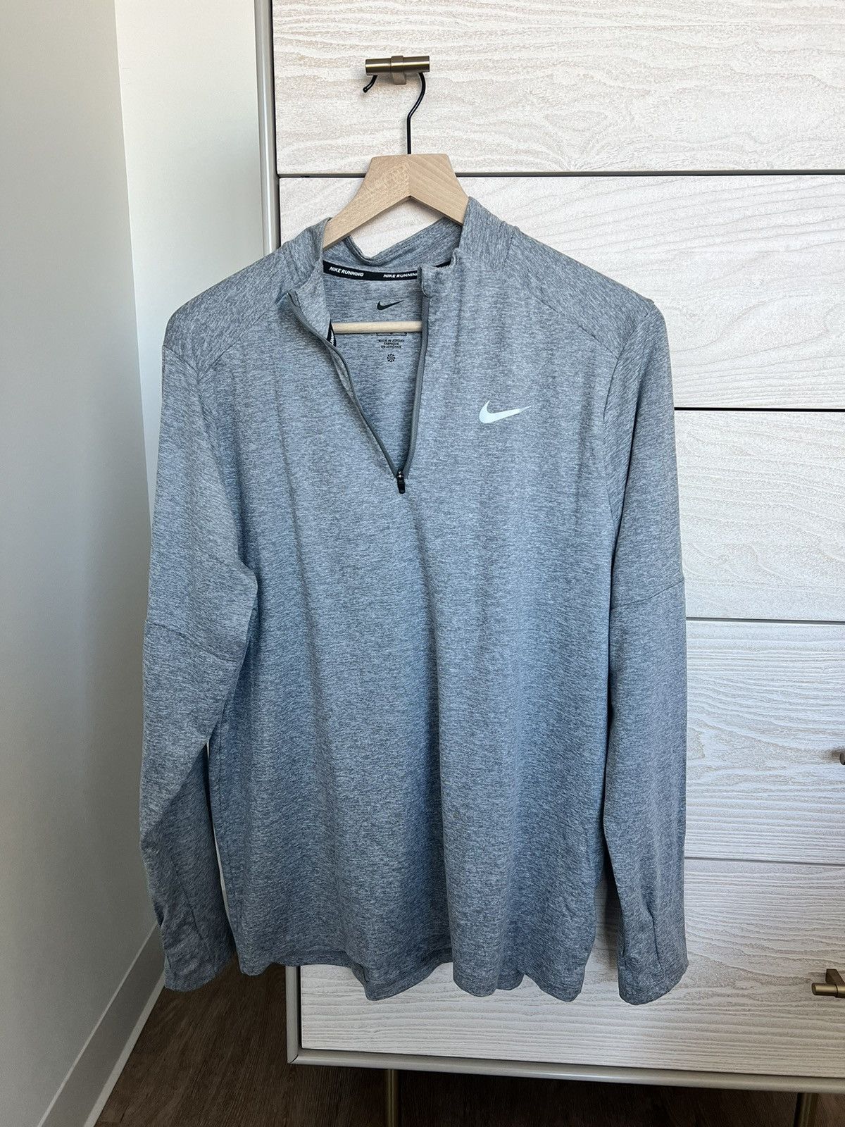 Nike Running Long Sleeve Athletic Shirt Size L