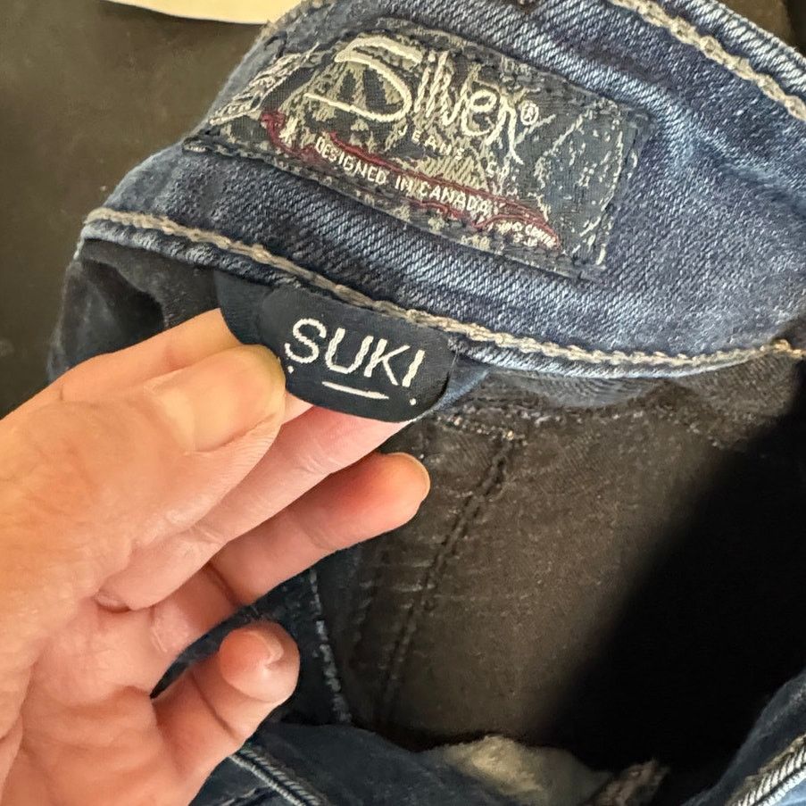 Silver Jeans Co. Silver Jeans suki mid rise straight dark wash size 31x32 Size 31" - 10 Thumbnail