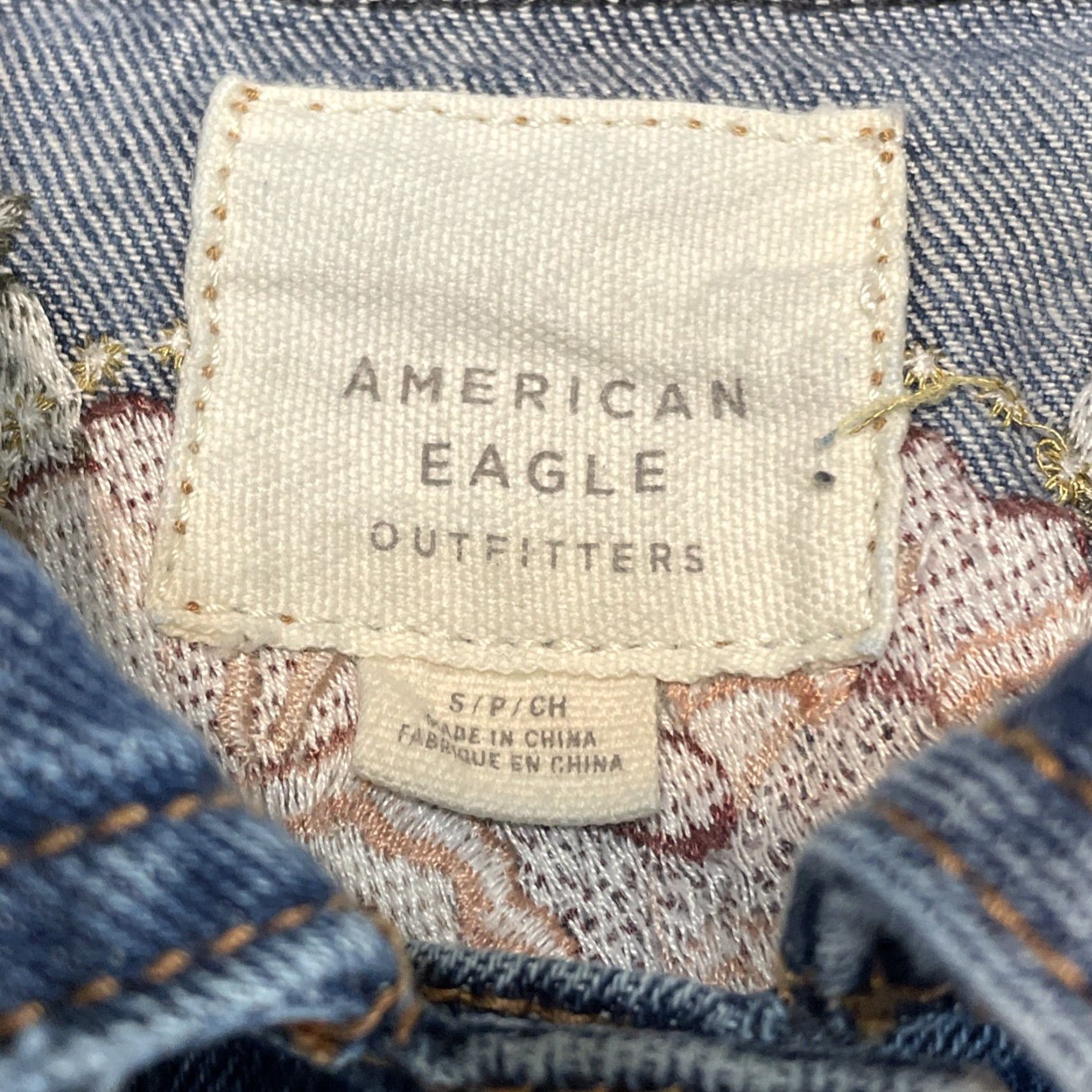 American Eagle Outfitters VINTAGE American Eagle Outfitters Women's Jacket Cotton Blend Denim Floral Embroidered Blue Small Casual Size S / US 4 / IT 40 - 2 Thumbnail
