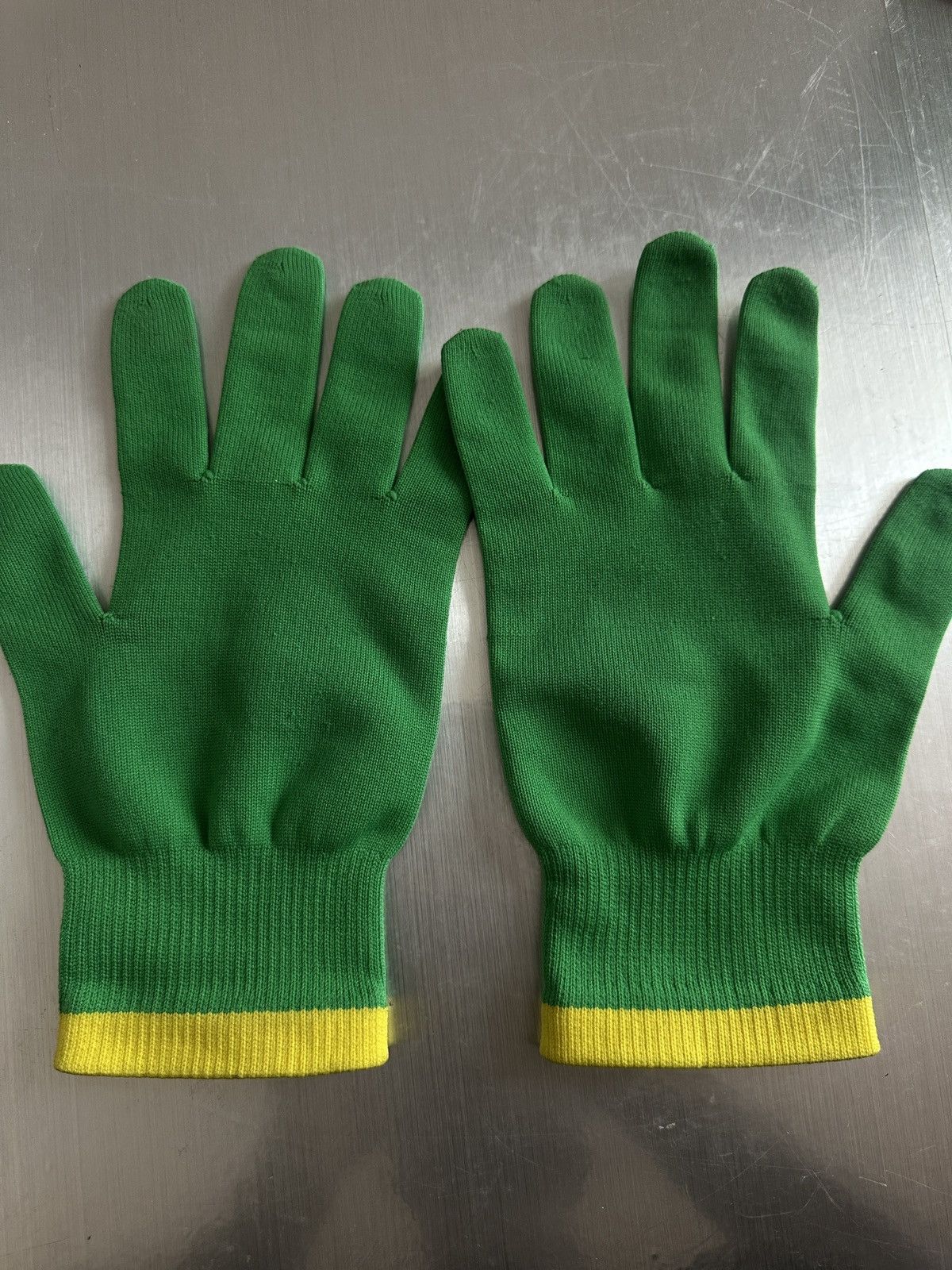 Louis Vuitton Virgil Abloh Louis Vuitton Sample RGB Gloves Size ONE SIZE - 2 Thumbnail