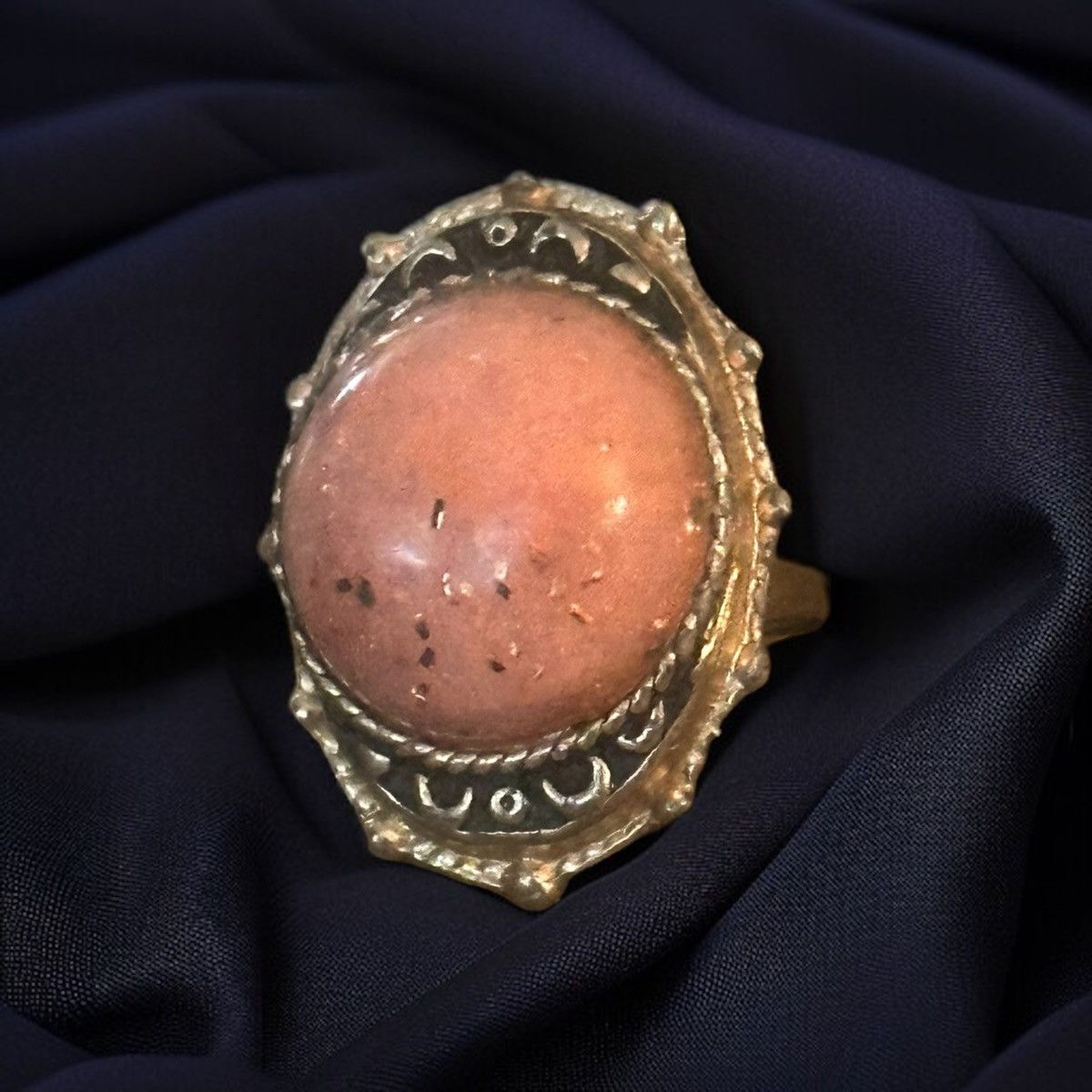 Vintage Vintage Victorian Pink Coraline stone ring Size ONE SIZE - 1 Thumbnail