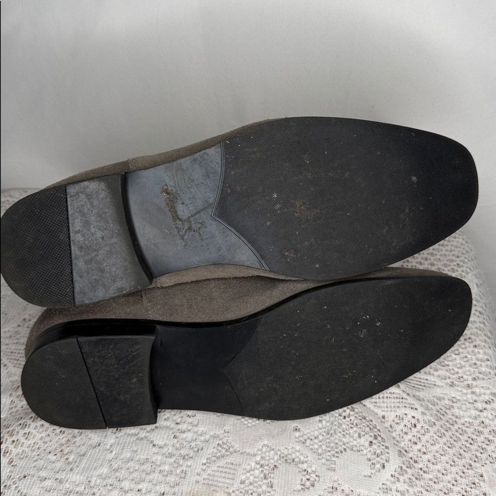 Express Express Chelsea gray suede Men’s slip on chukka boots sz 12 Size US 12 / EU 45 - 7 Thumbnail
