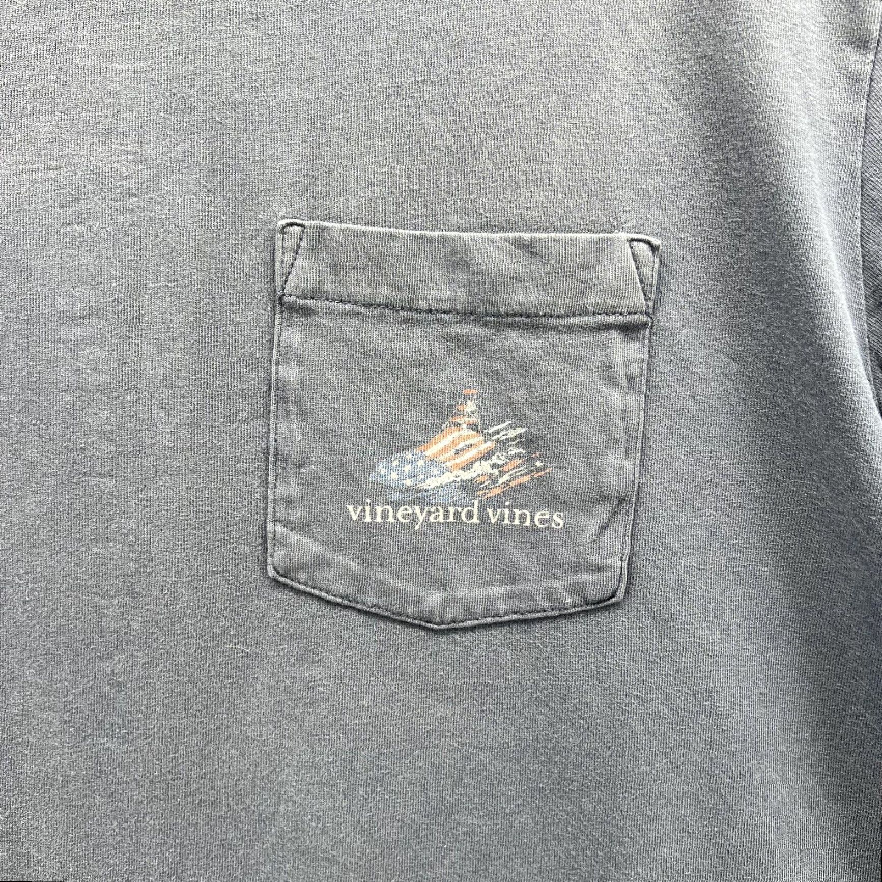 Vineyard Vines Vineyard Vines Shirt Mens Large Blue Pocket Boat Graphic USA Flag Tee Vintage Size US L / EU 52-54 / 3 - 7 Thumbnail
