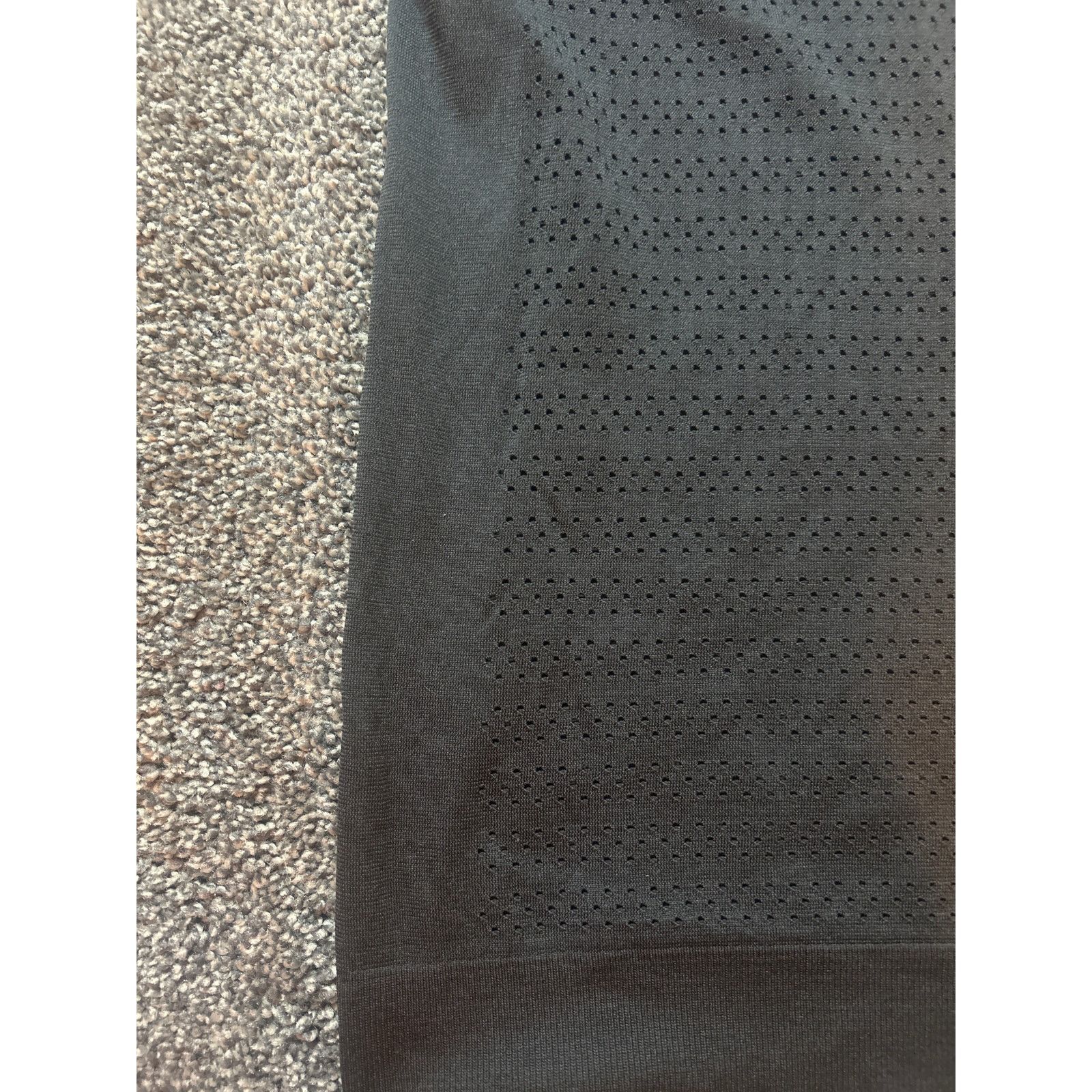 Lululemon Lululemon Women Black Breeze By Muscle Tank Top Squad Size 6 Size M / US 6-8 / IT 42-44 - 2 Thumbnail
