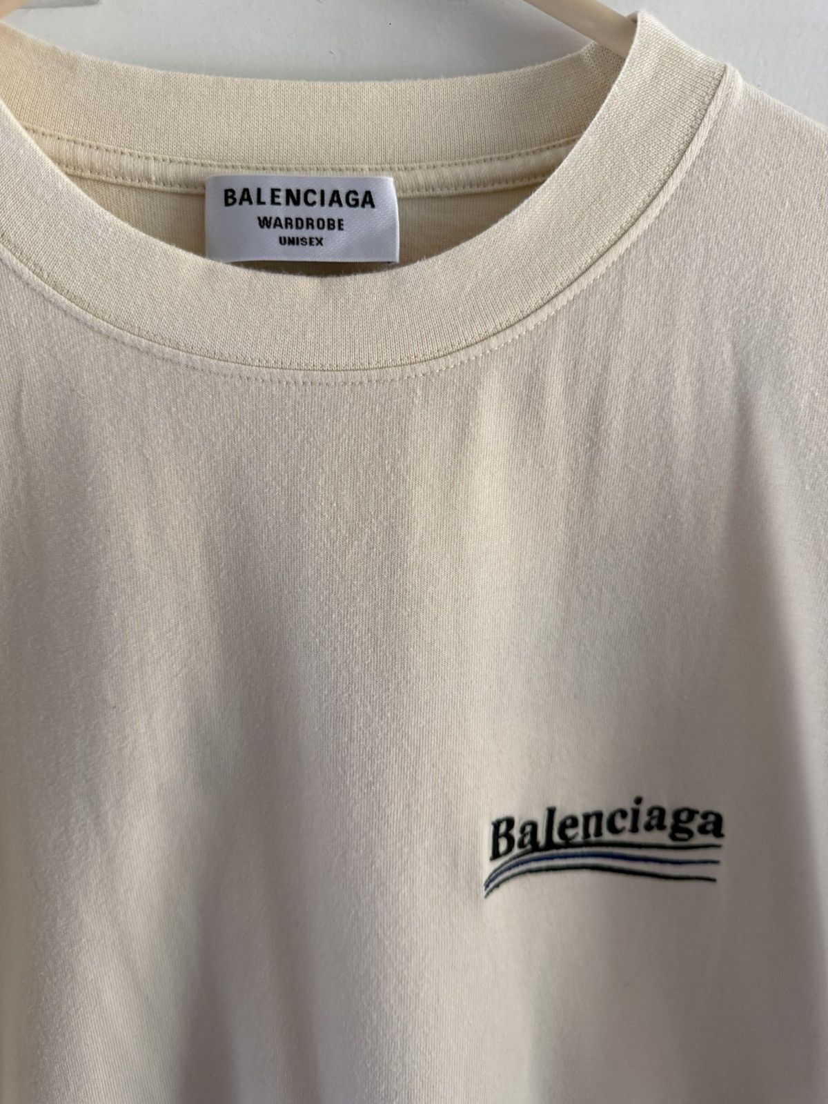 Balenciaga Balenciaga Campaign T-shirt Size Small Cream color Size US S / EU 44-46 / 1 - 2 Thumbnail
