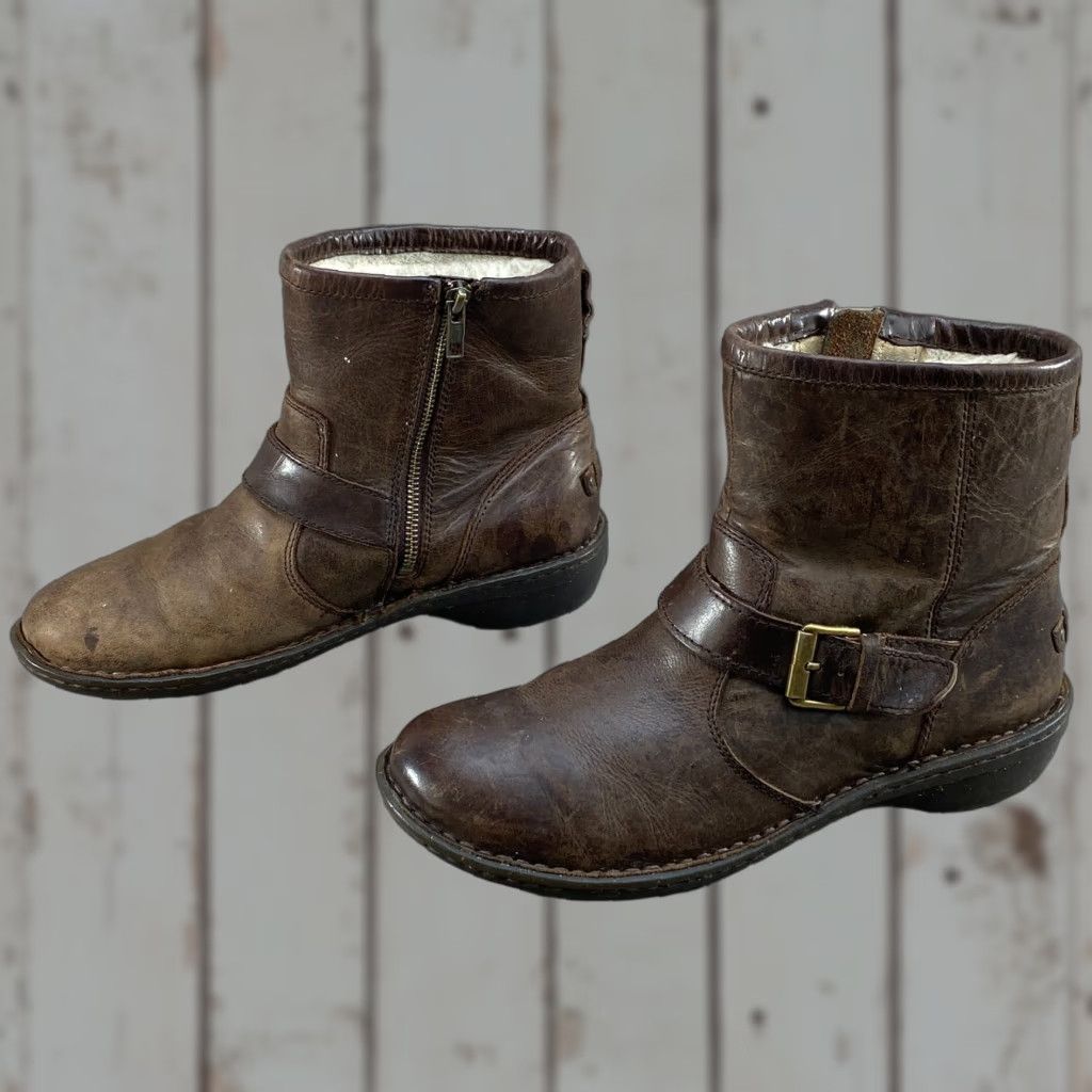 Ugg UGG Boots Womens Brown Leather Buckle Round Toe Side Zip Size 9 Leather Shearling Lined Bootie Brown Womens Boots 9 Size US 8 / IT 38 - 1 Thumbnail